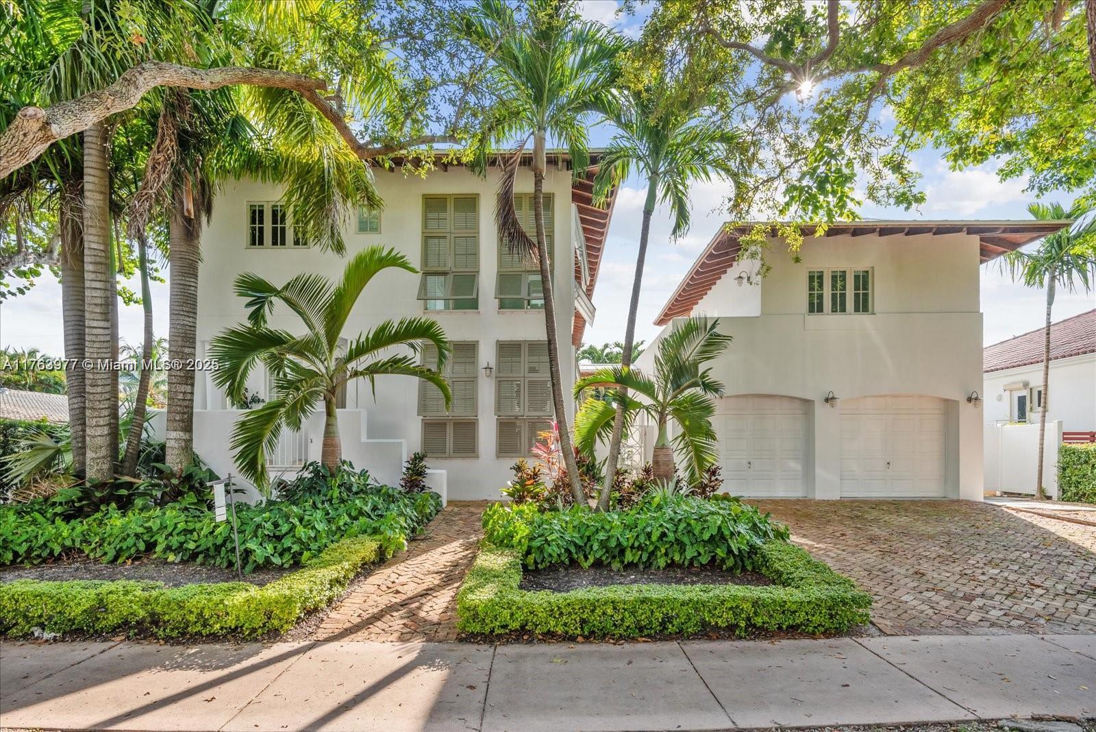 350 Woodcrest Key Biscayne, FL 33149