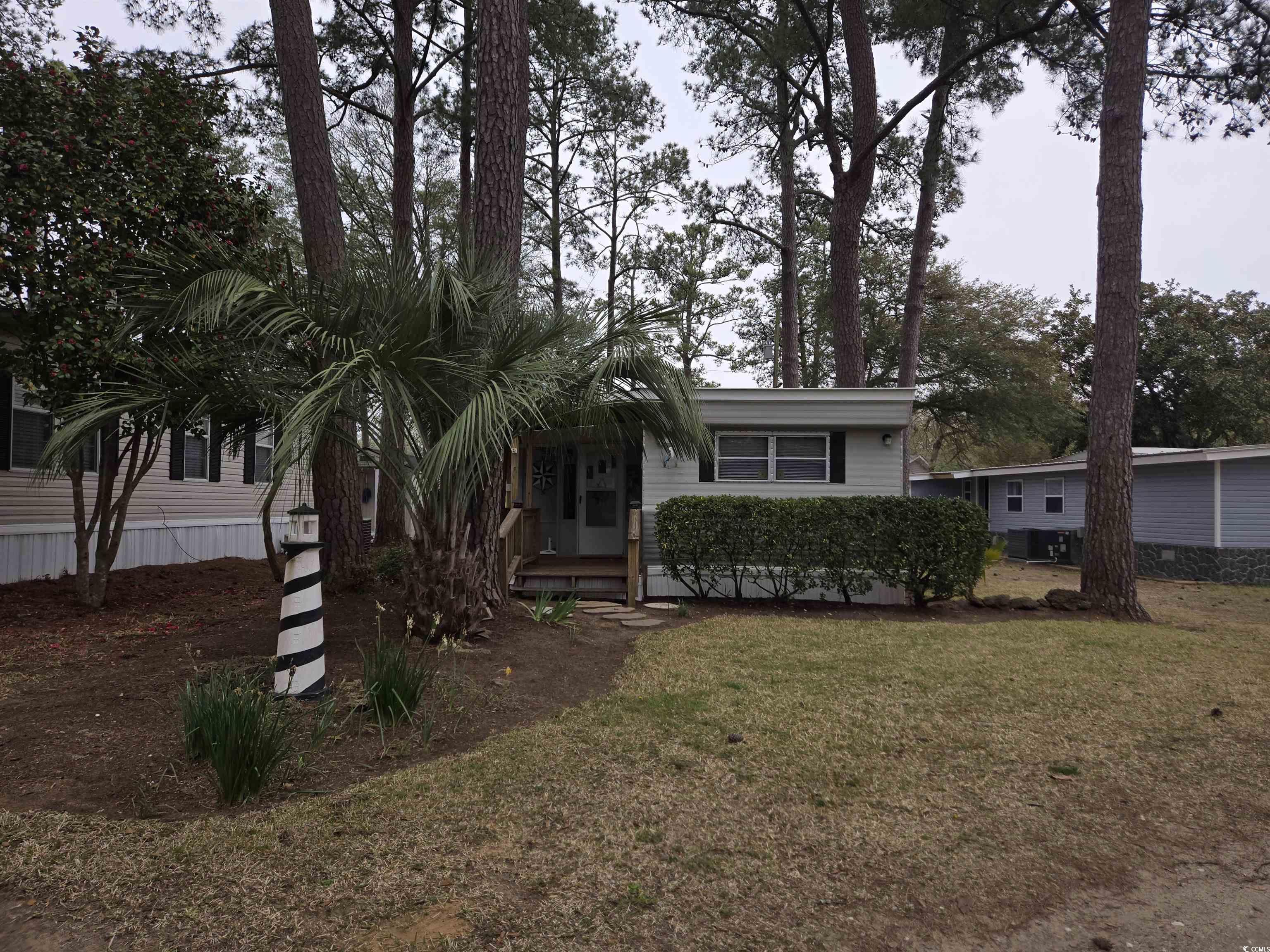 425 Delton Dr. Garden City, SC 29576