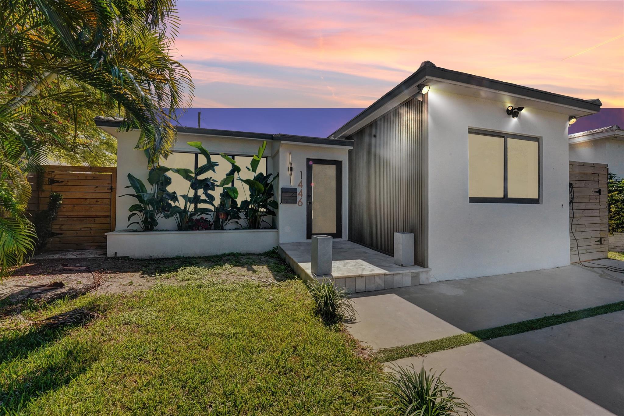 1446 Polk St Hollywood FL 33020 | F10492511