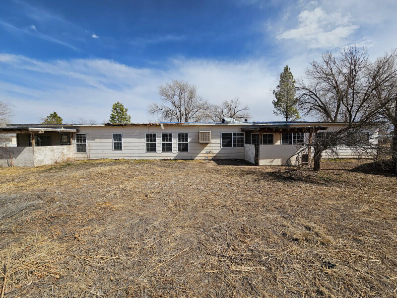 Homes for sale in Estancia, NM | 203 N Lassiter St, Estancia, NM 87016 | MLS# 1080118