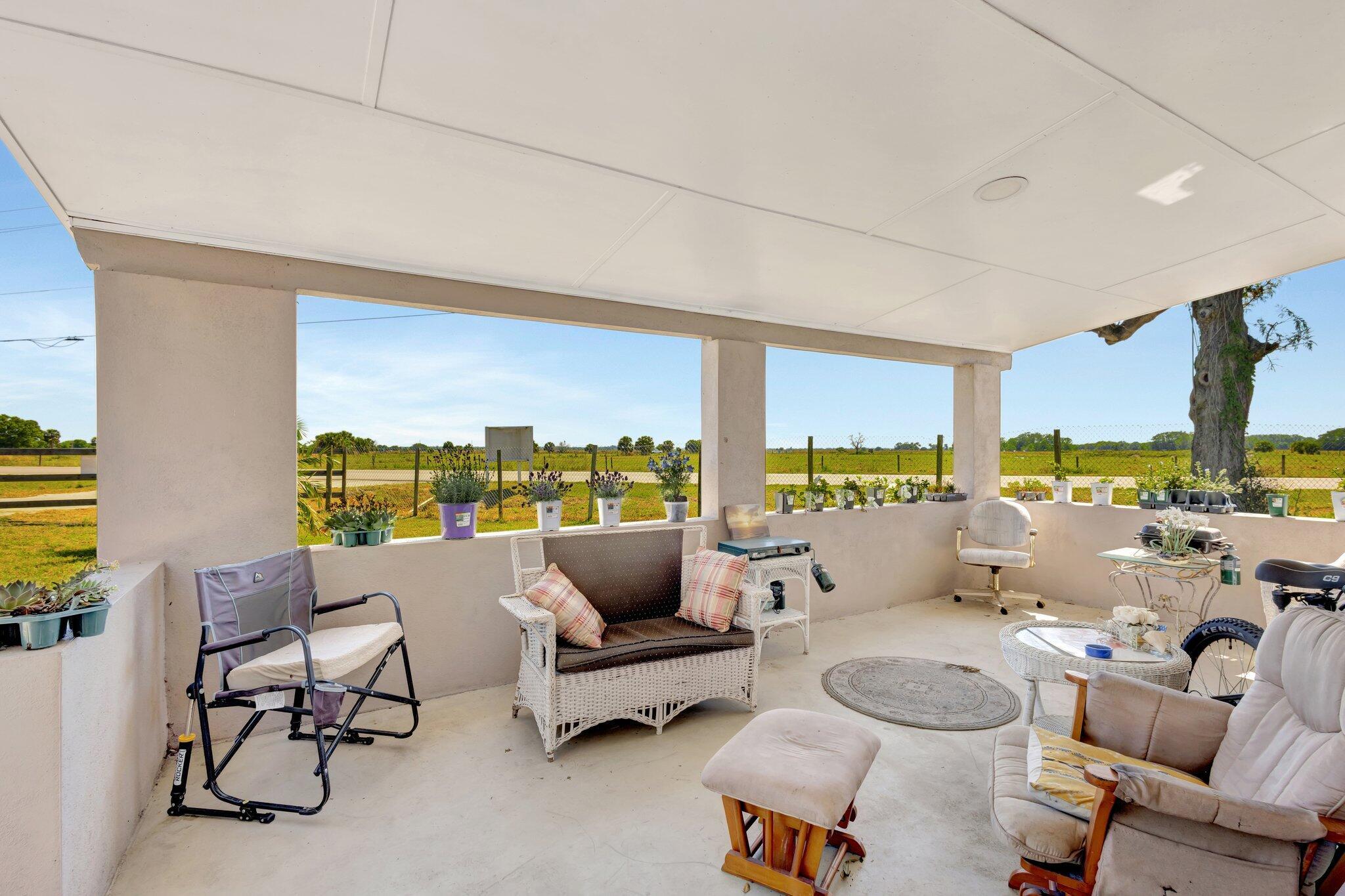 Homes for sale in Okeechobee, FL | 9691 Se 126Th Boulevard, Okeechobee, FL 34974 | MLS# R11071892