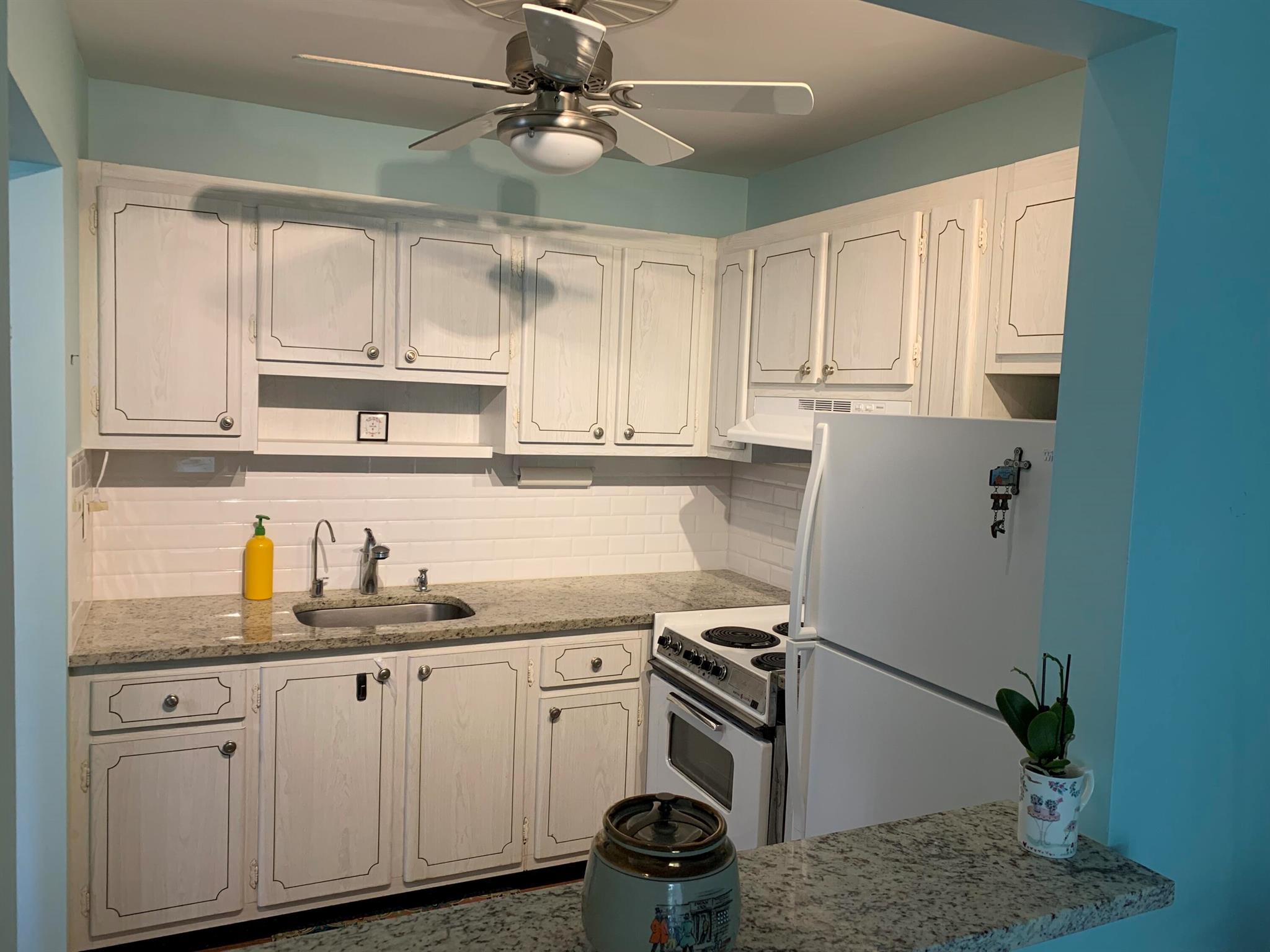 Homes for sale in Boynton Beach, FL | 100 S South Boulevard #1c, Boynton Beach, FL 33435 | MLS# R11071915