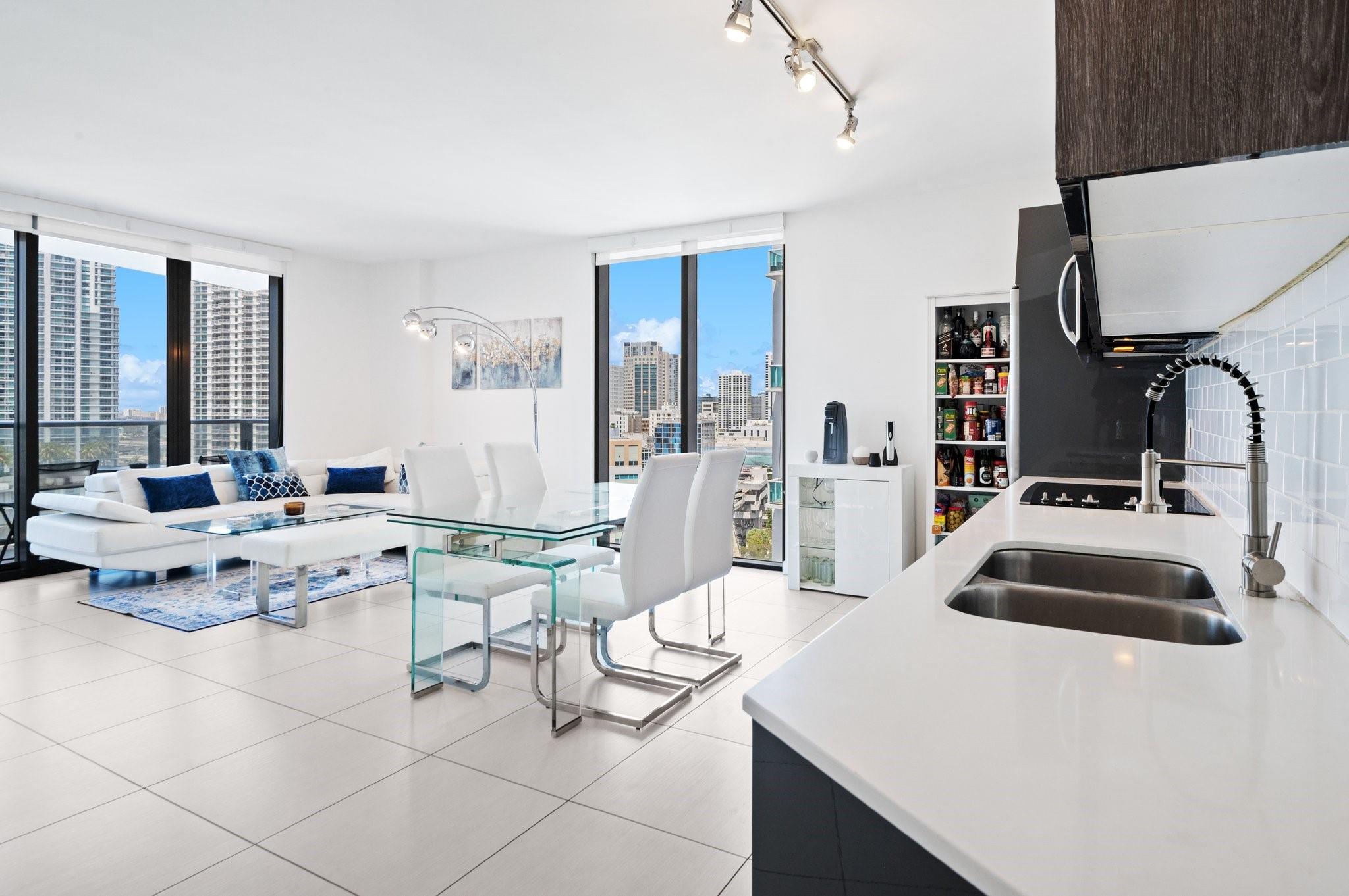 Apartamento à Venda em Miami, FL