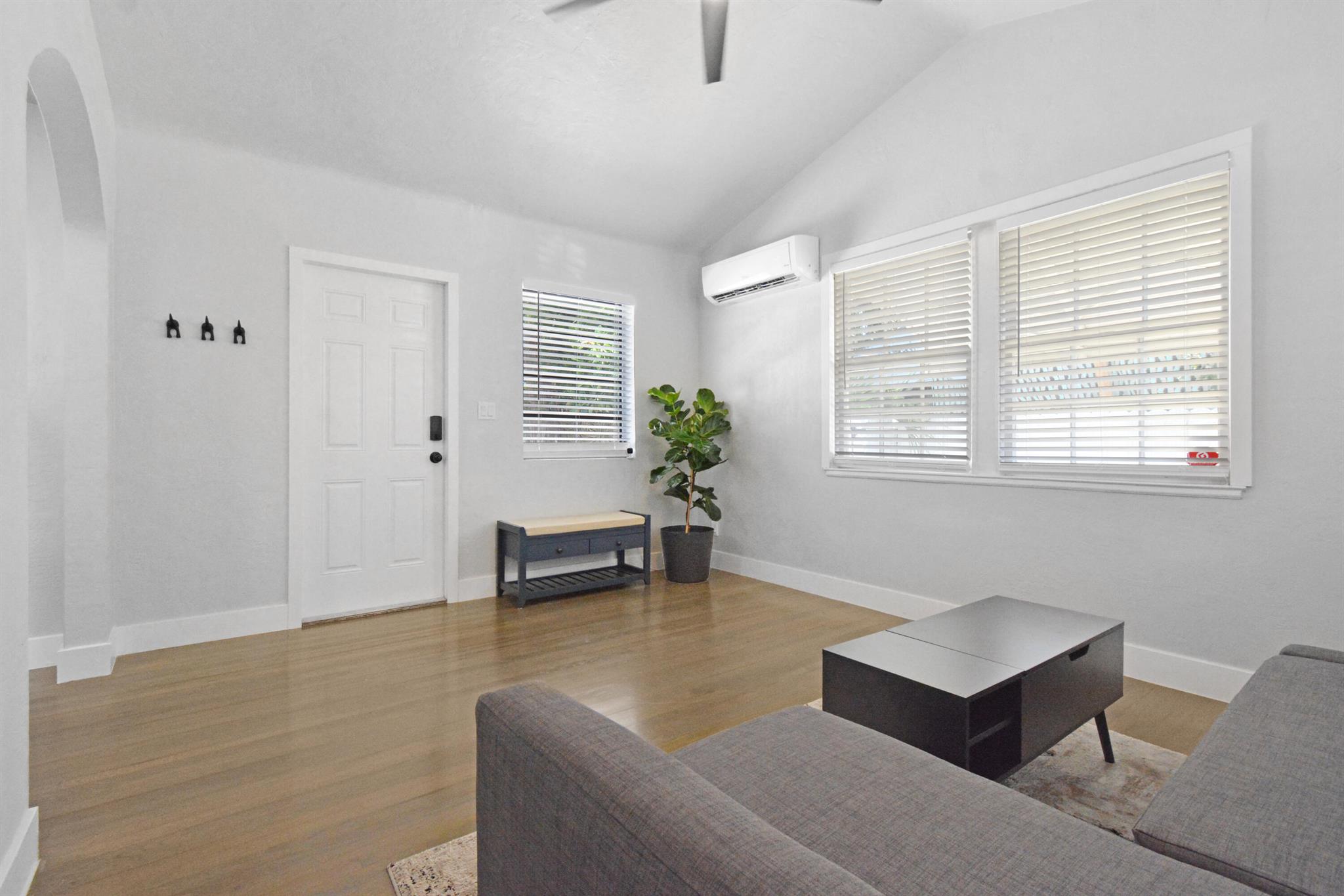 Homes for sale in Hollywood, FL | 2140 Monroe Terrace, Hollywood, FL 33020 | MLS# R11072078