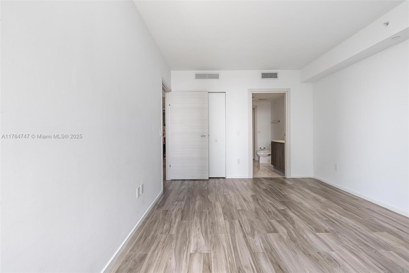 801 S Miami Ave #3110, Miami FL 33130