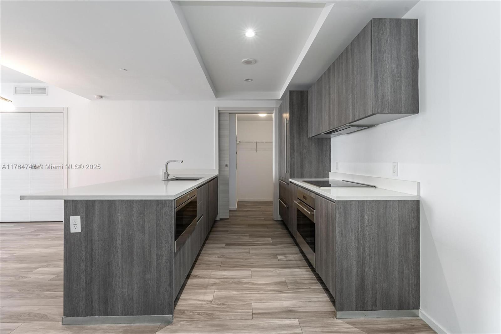 801 S Miami Ave #3110, Miami FL 33130