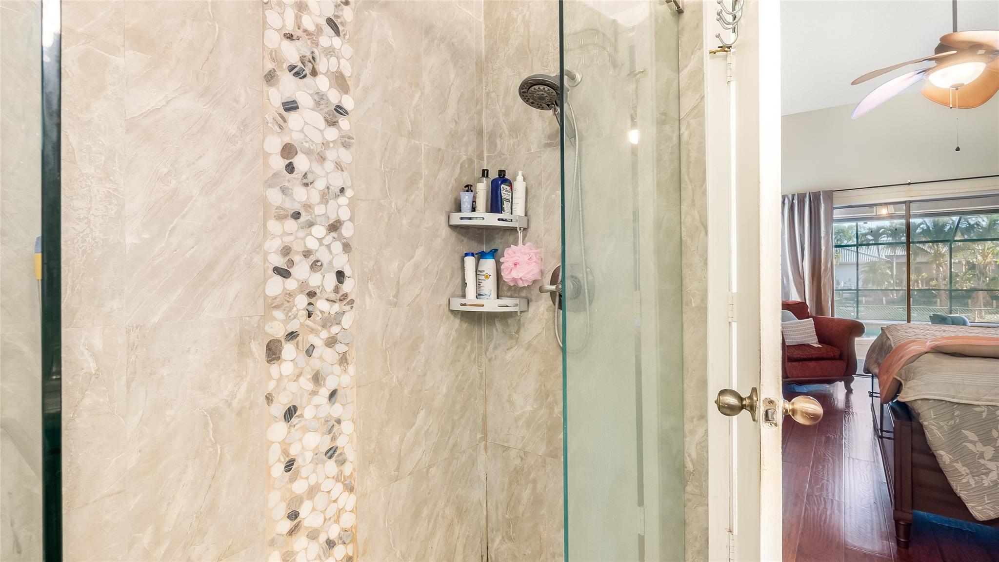 walk-in Shower Primary