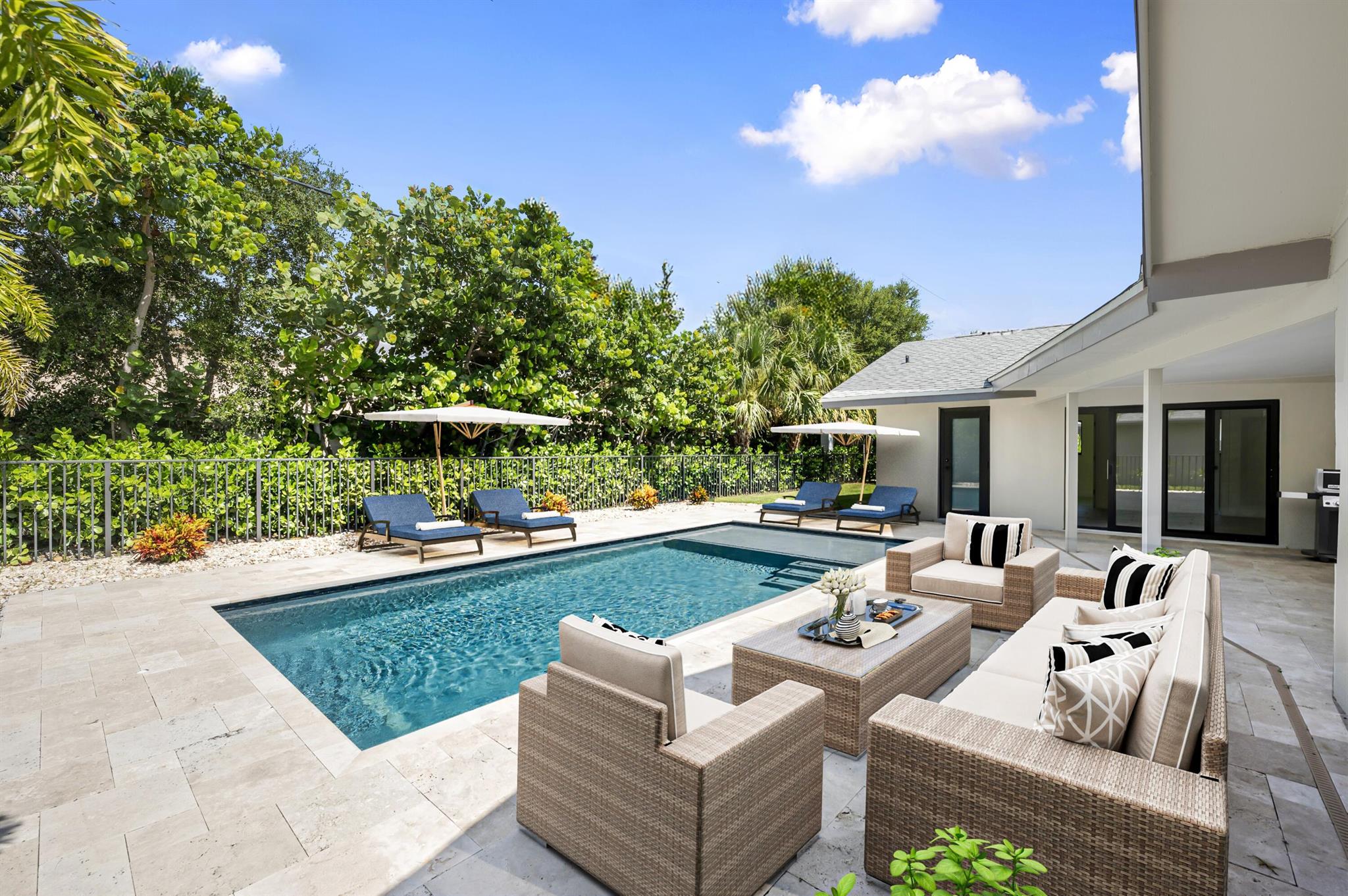 Homes for sale in North Palm Beach, FL | 11569 Landing Pl, North Palm Beach, FL 33408 | MLS# R11072284