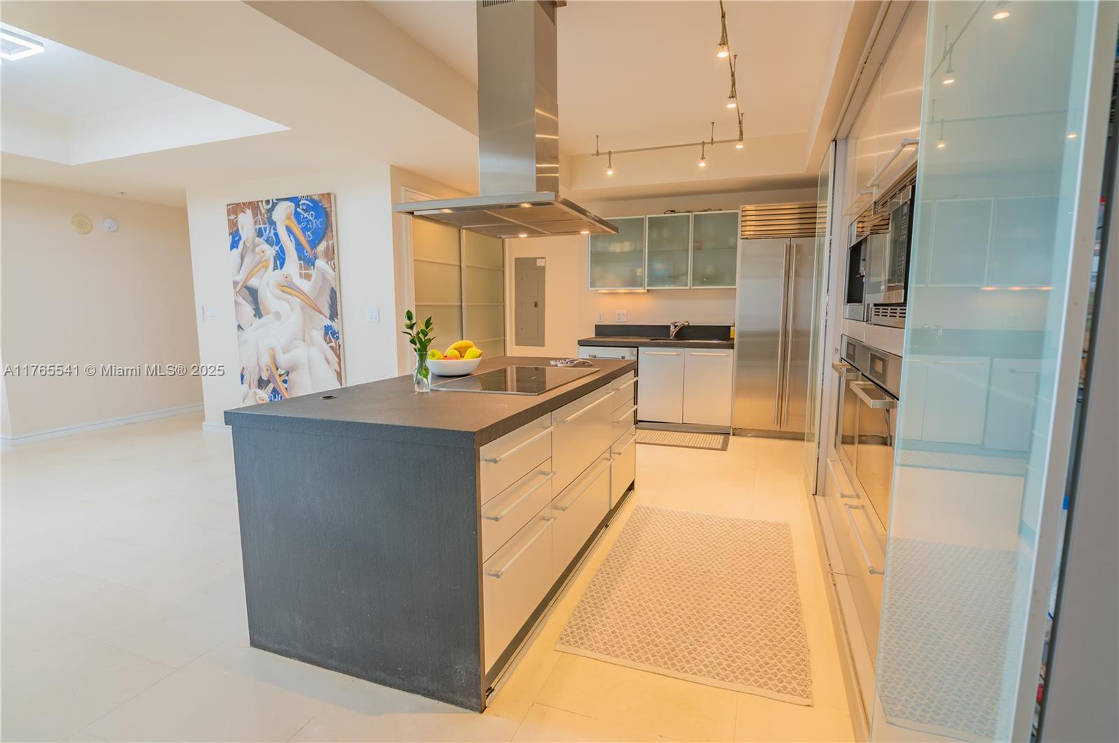 18201 Collins Ave Unit 506, Sunny Isles Beach, Florida 33160