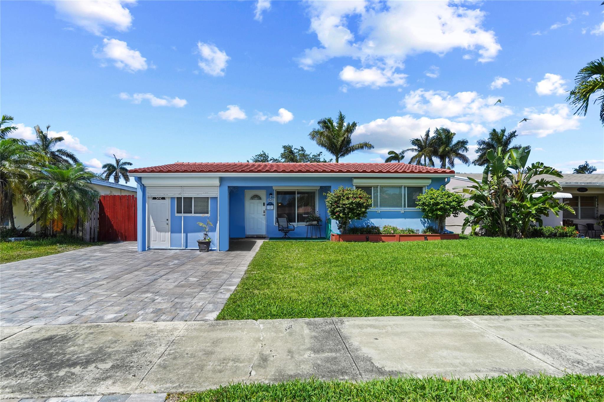 1525 Shenandoah St Hollywood FL 33020 | F10492952