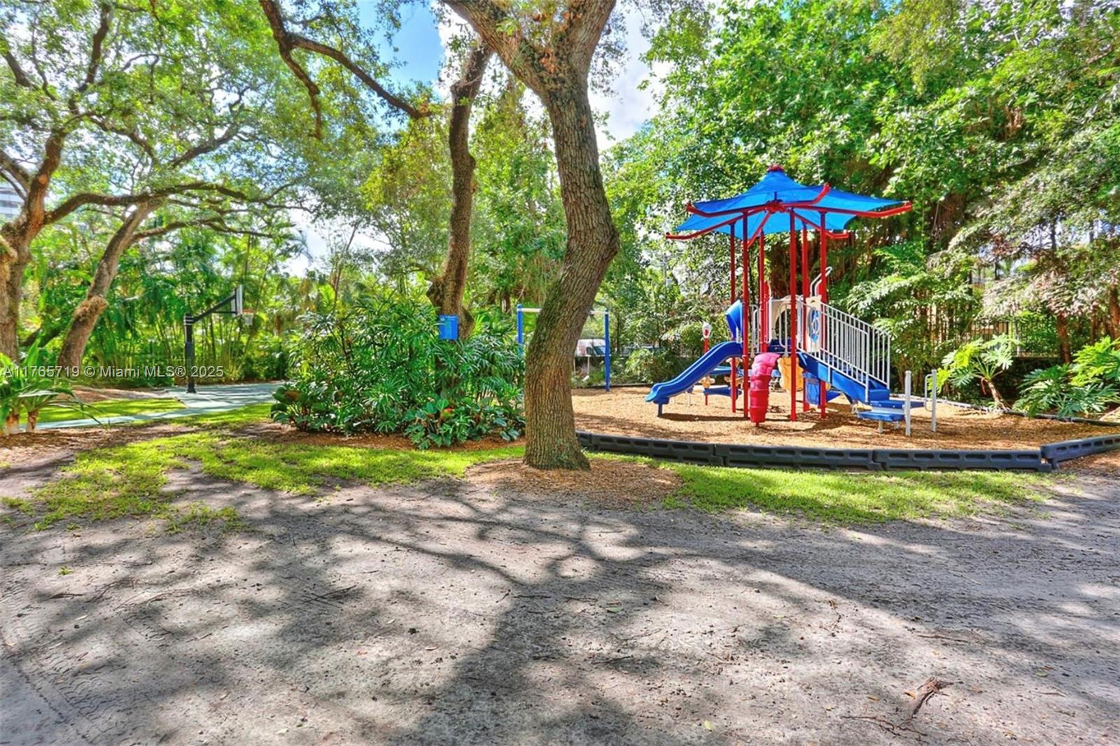 2627 S Bayshore Dr #605, Miami FL 33133