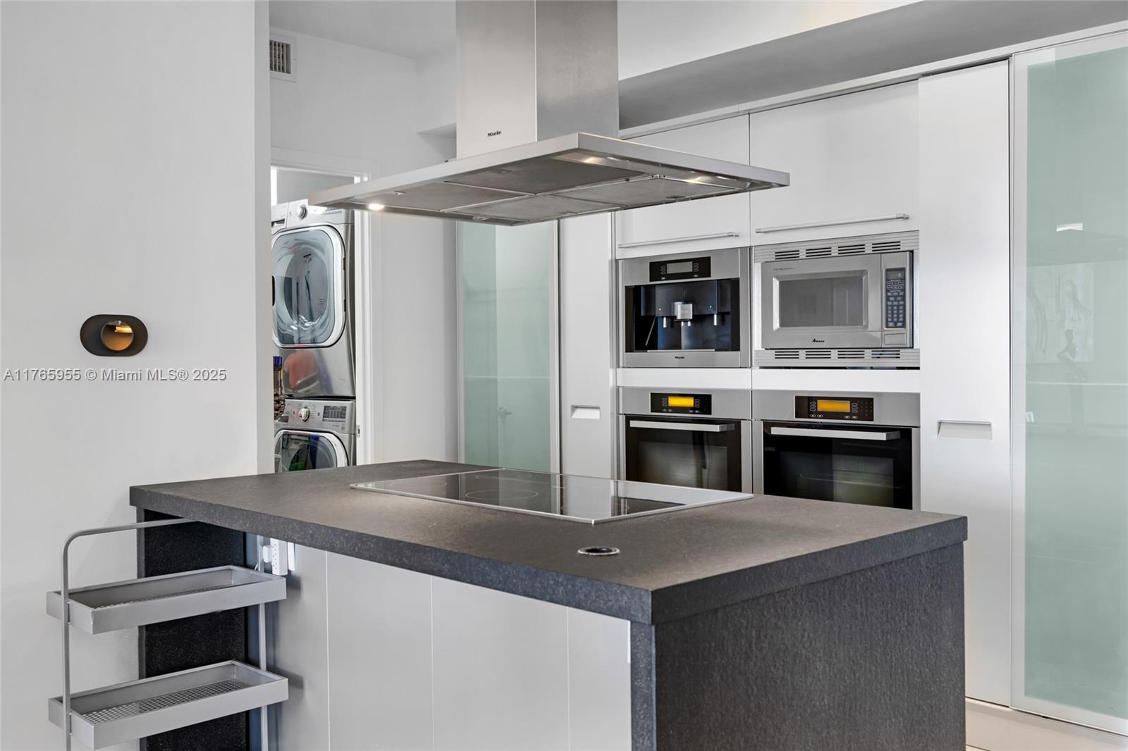 18201 Collins Ave #902, Sunny Isles Beach FL 33160
