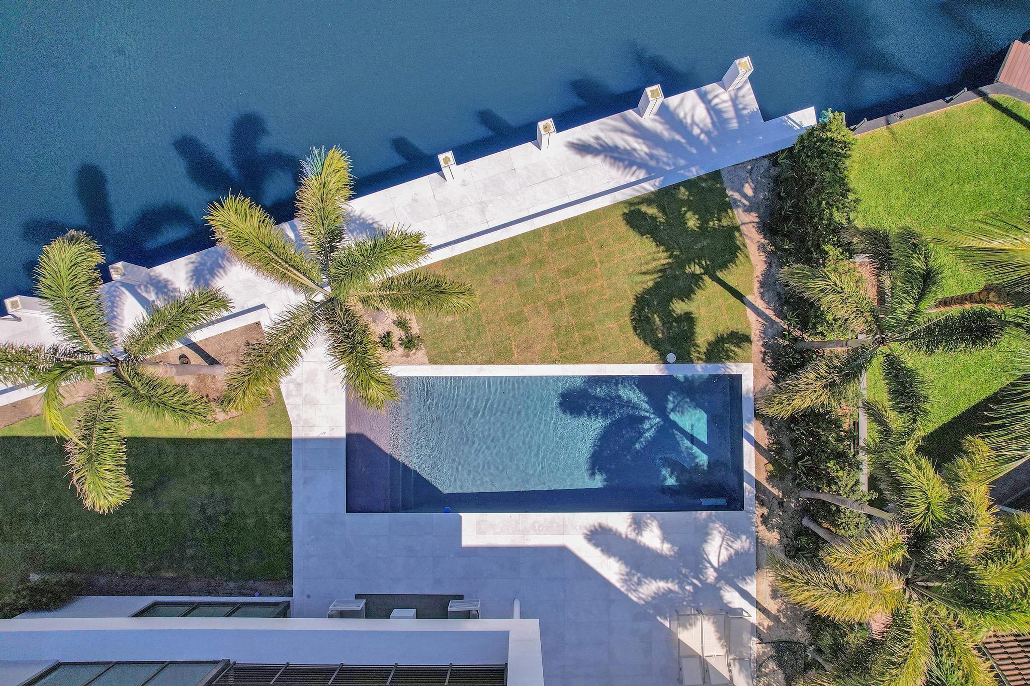 Homes for sale in Lauderdale By The Sea, FL | 4232 E Tradewinds Ave, Lauderdale By The Sea, FL 33308 | MLS# F10493005