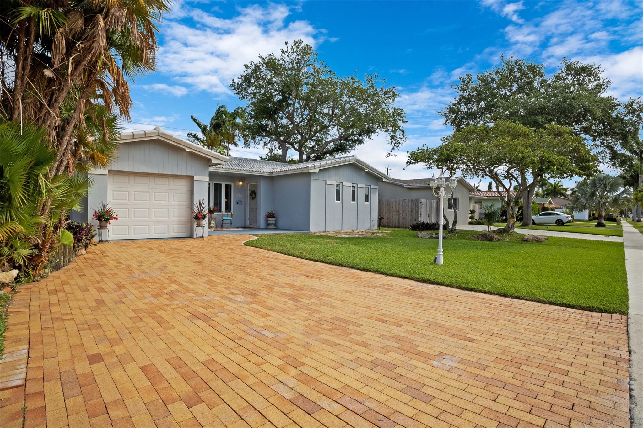 Homes for sale in Dania Beach, FL | 223 Se 7th St, Dania Beach, FL 33004 | MLS# F10493177