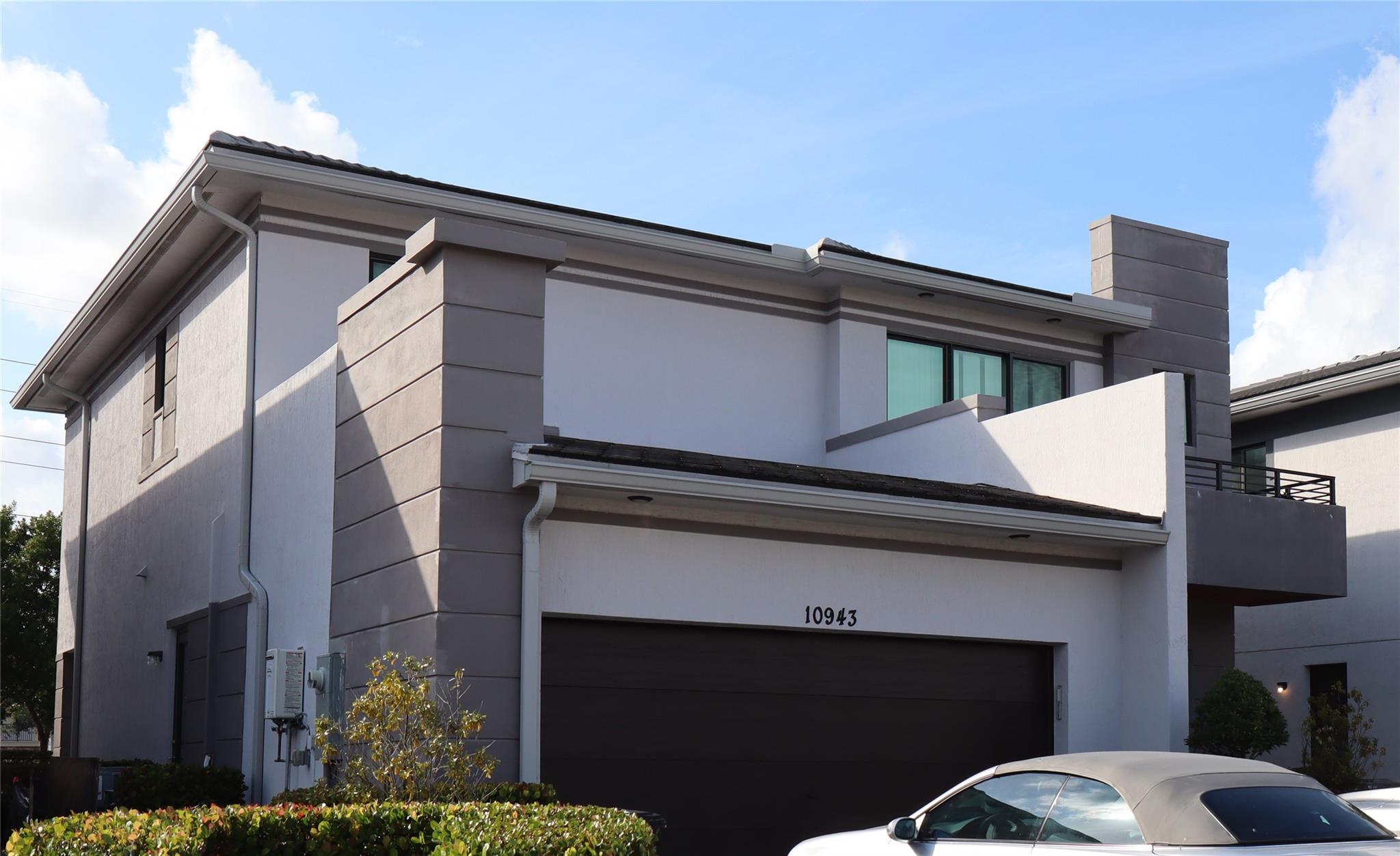 10943 Passage Way Parkland FL 33076 | F10488201