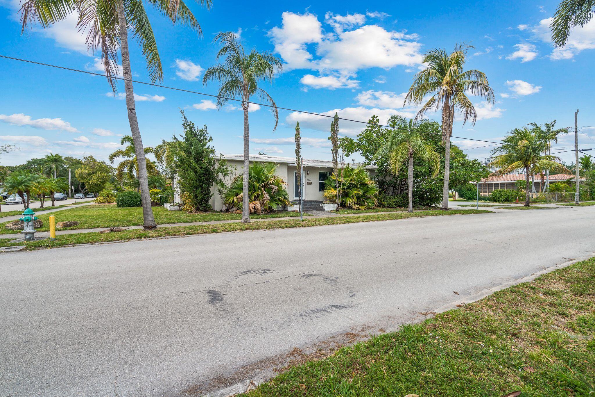 1603 Jefferson Street Hollywood FL 33020 | R11072902