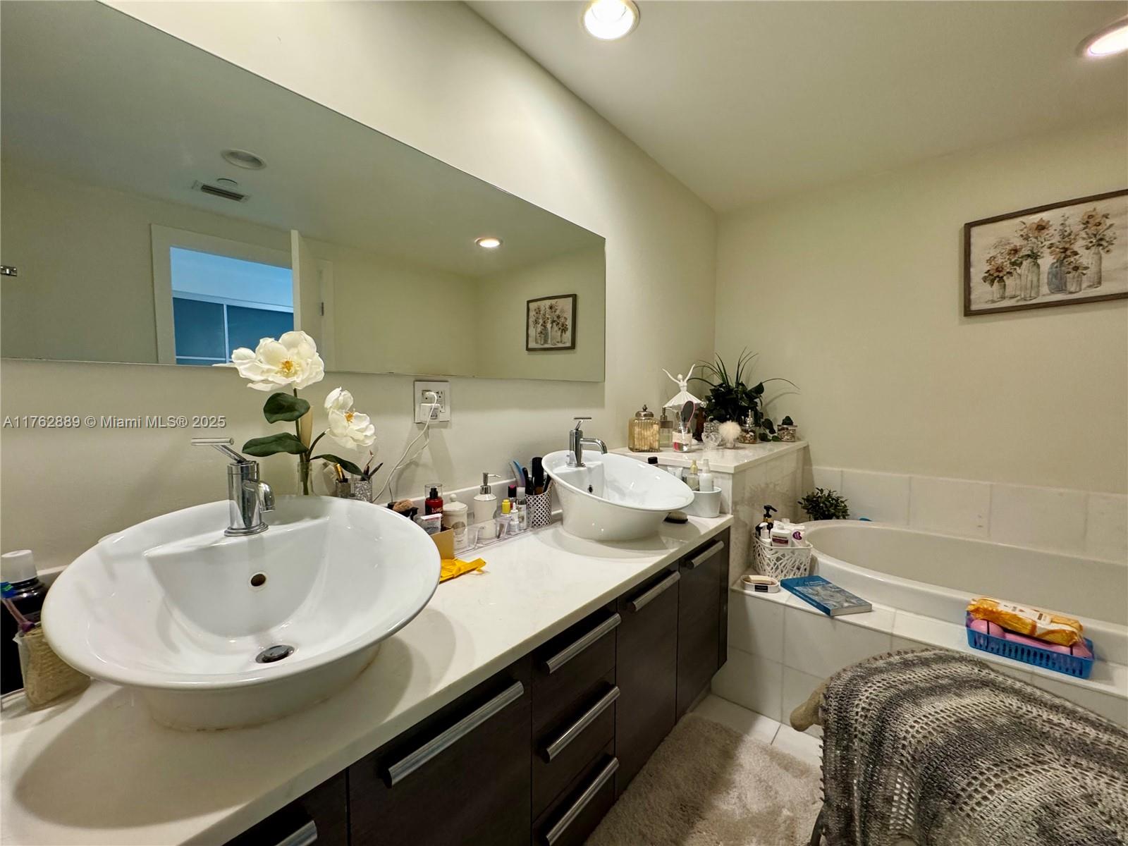 2950 NE 188th St #149, Aventura FL 33180