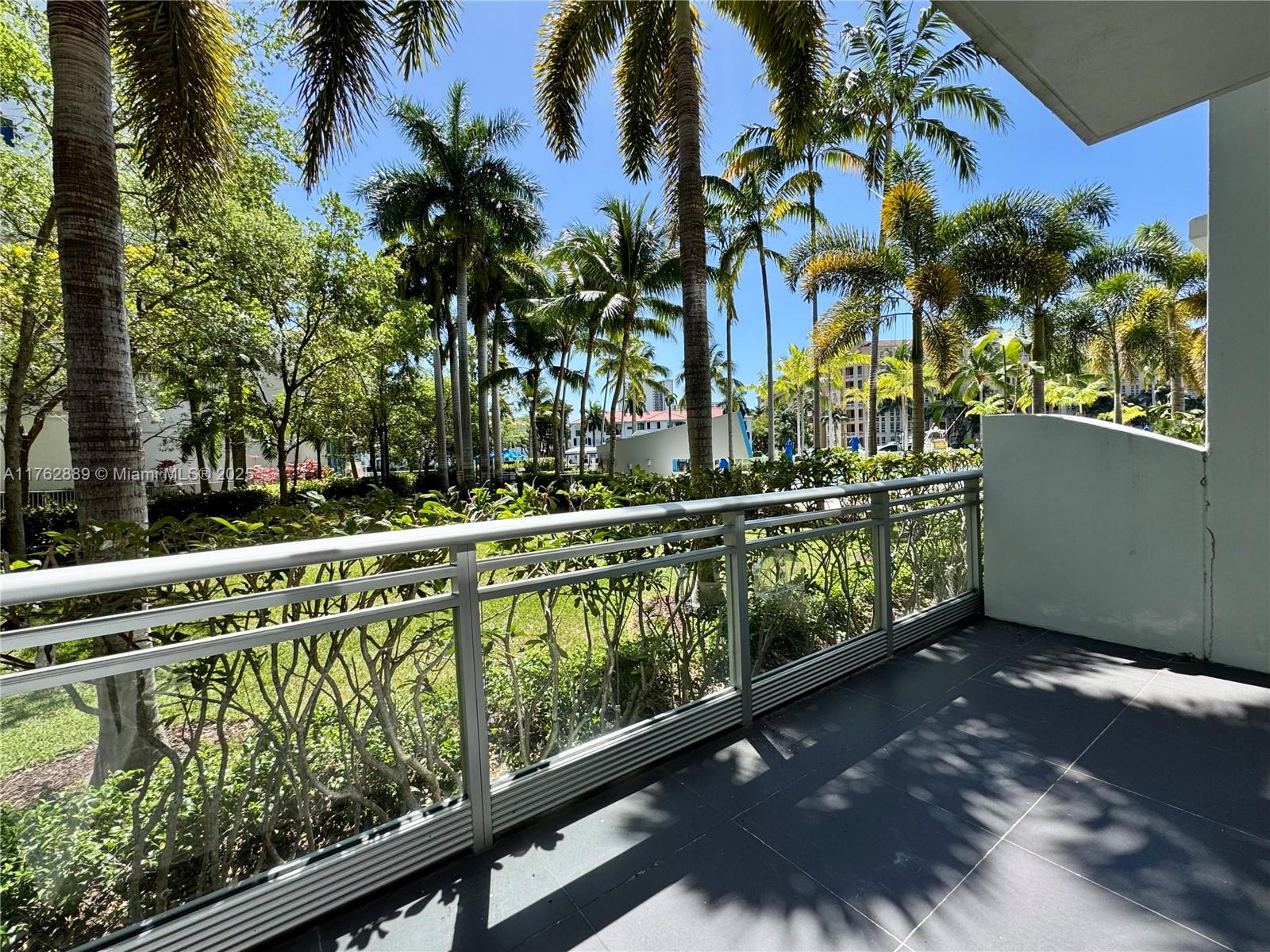 2950 NE 188th St #149, Aventura FL 33180