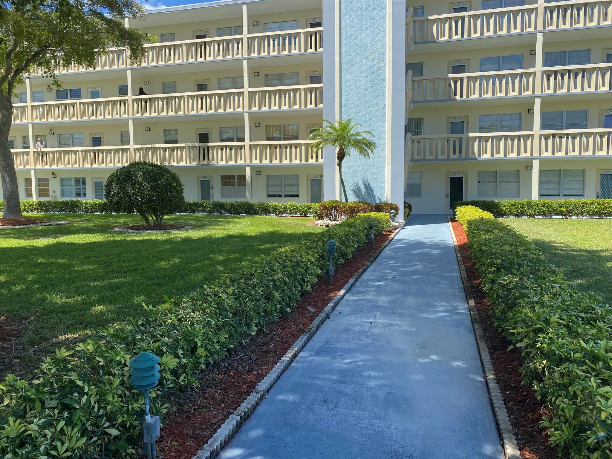 Ainslie At Century Villag