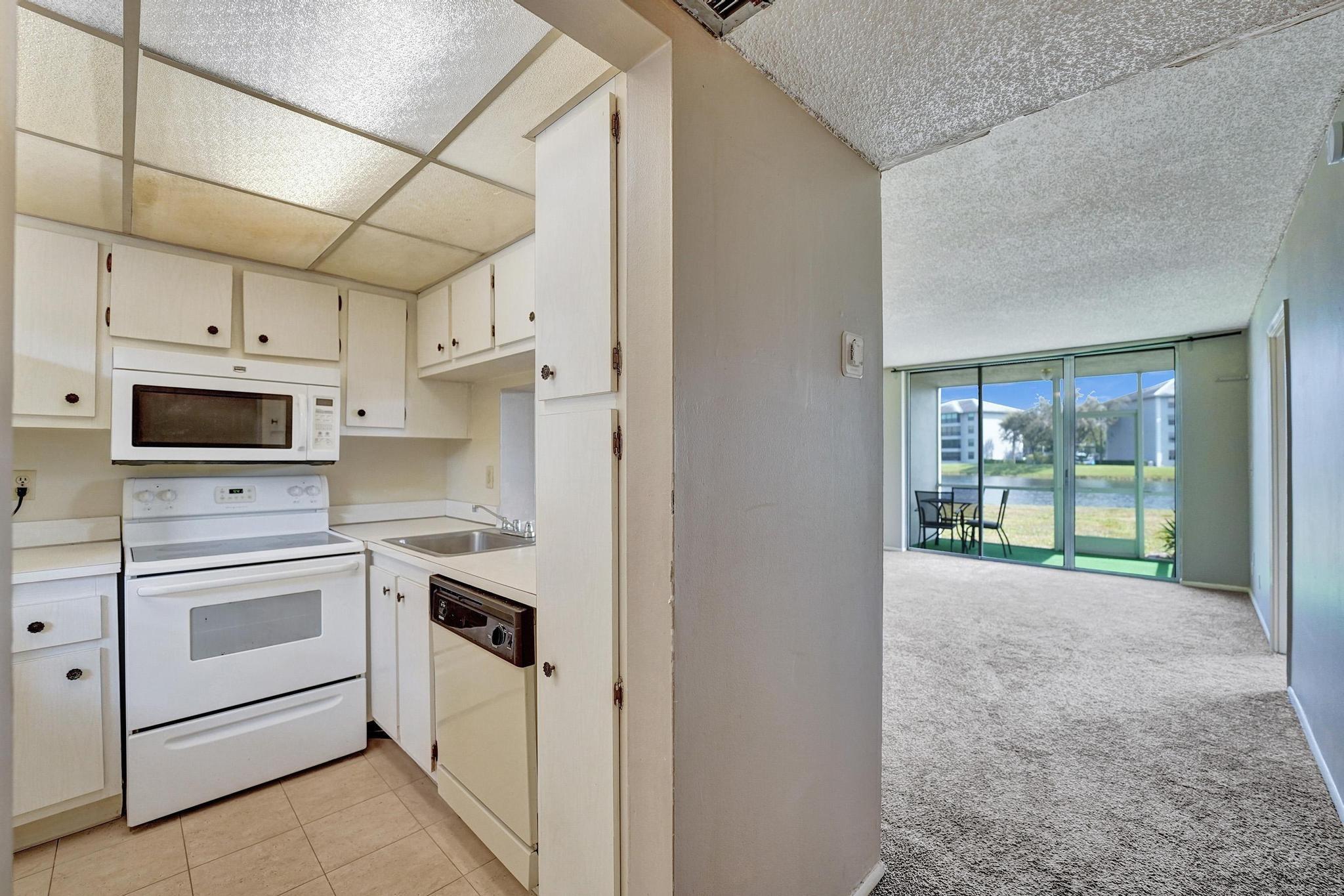 Homes for sale in Davie, FL | 9440 Poinciana Pl #109, Davie, FL 33324 | MLS# F10490922