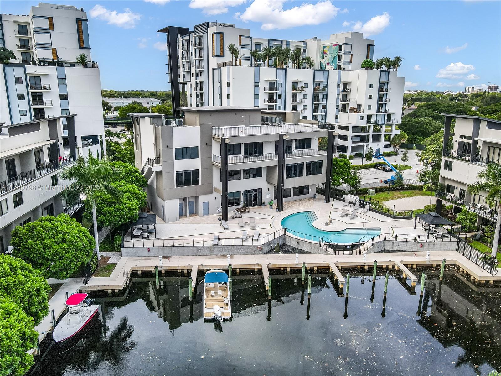 466 1st Cir Unit , Pompano Beach, Florida 33060