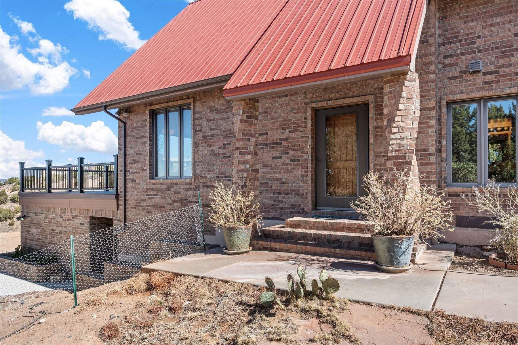 Homes for sale in Placitas, NM | 15 Coyote Run, Placitas, NM 87043 | MLS# 1080377