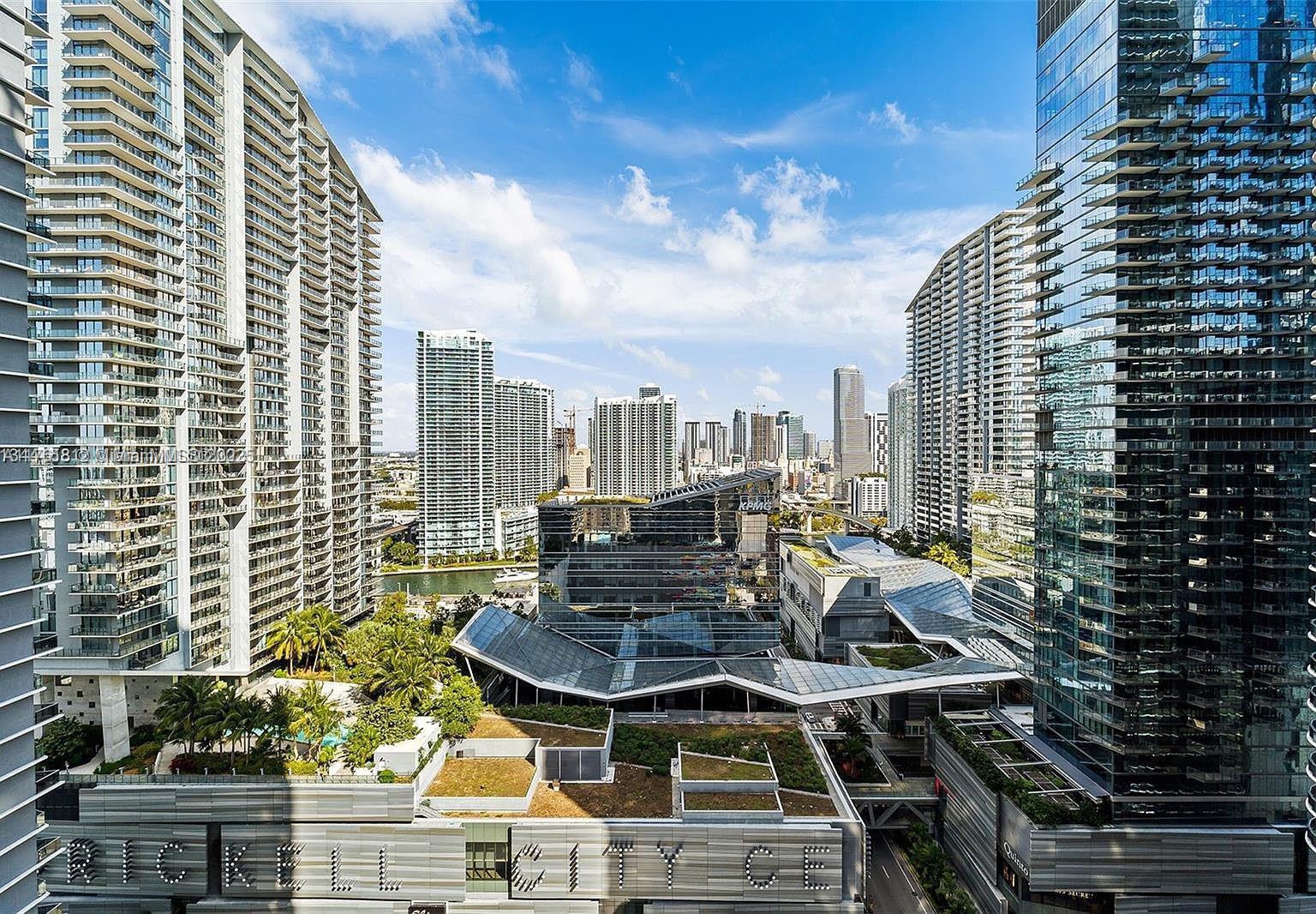 Brickell Heights West Con