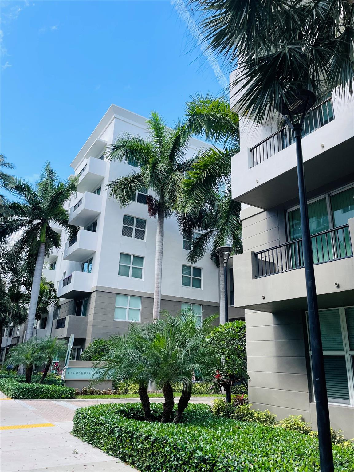 Homes for sale in Fort Lauderdale, FL | 2401 Ne 65th St #408, Fort Lauderdale, FL 33308 | MLS# F10493667