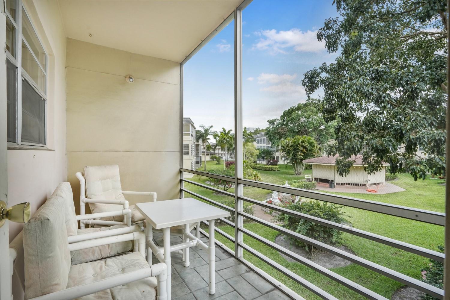 Homes for sale in Lauderhill, FL | 4321 Nw 16th St #204, Lauderhill, FL 33313 | MLS# F10493108