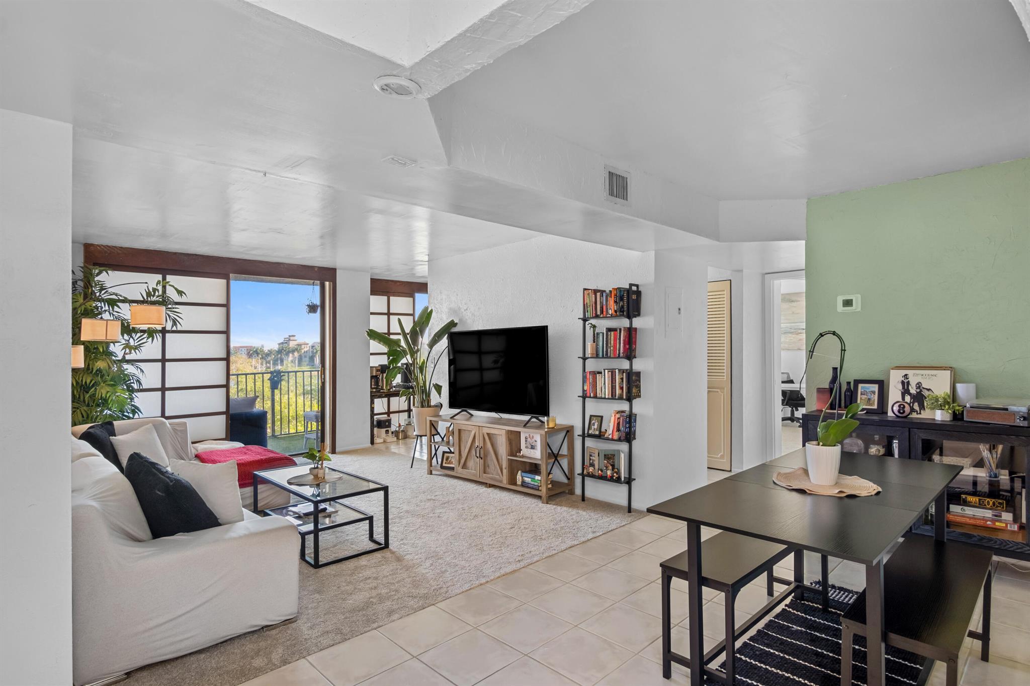 Blue Lake Apts Condo