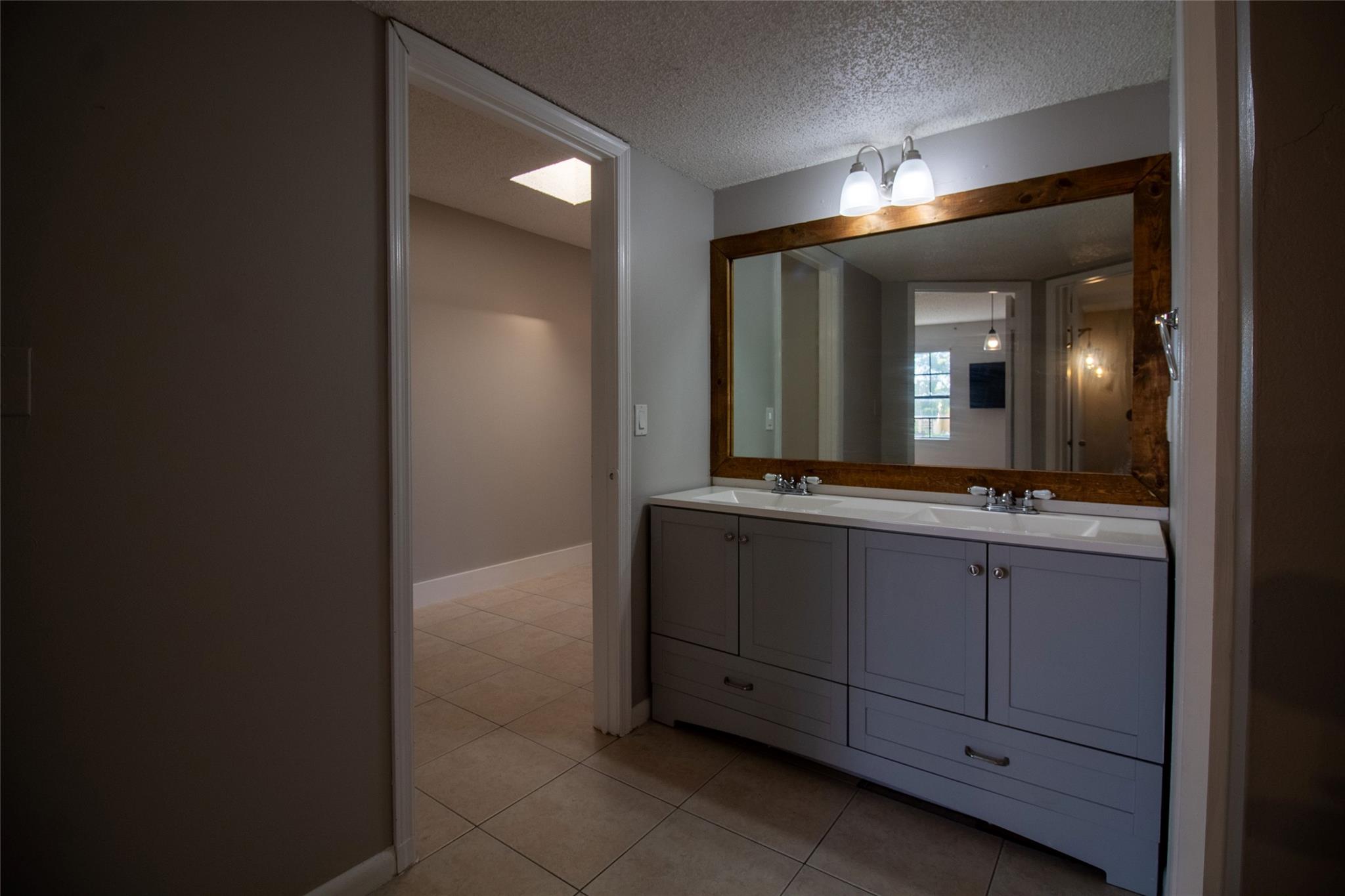 Homes for sale in Sunrise, FL | 9417 Nw 42nd St, Sunrise, FL 33351 | MLS# F10493353