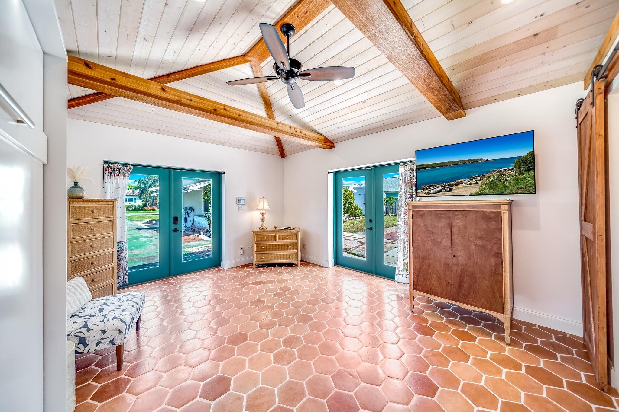 back studio/mother in law suite