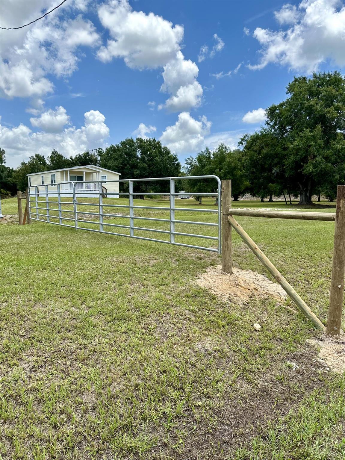 Homes for sale in Okeechobee, FL | 18459 260Th Street, Okeechobee, FL 34972 | MLS# R11074306