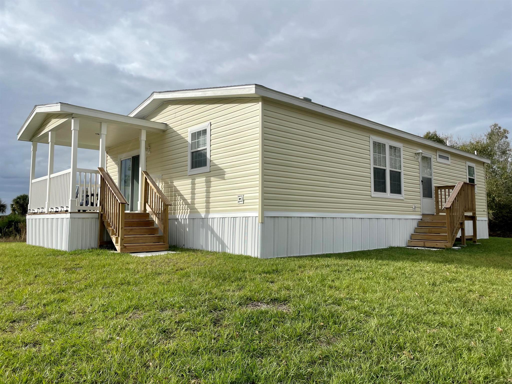 Homes for sale in Okeechobee, FL | 18459 260Th Street, Okeechobee, FL 34972 | MLS# R11074306