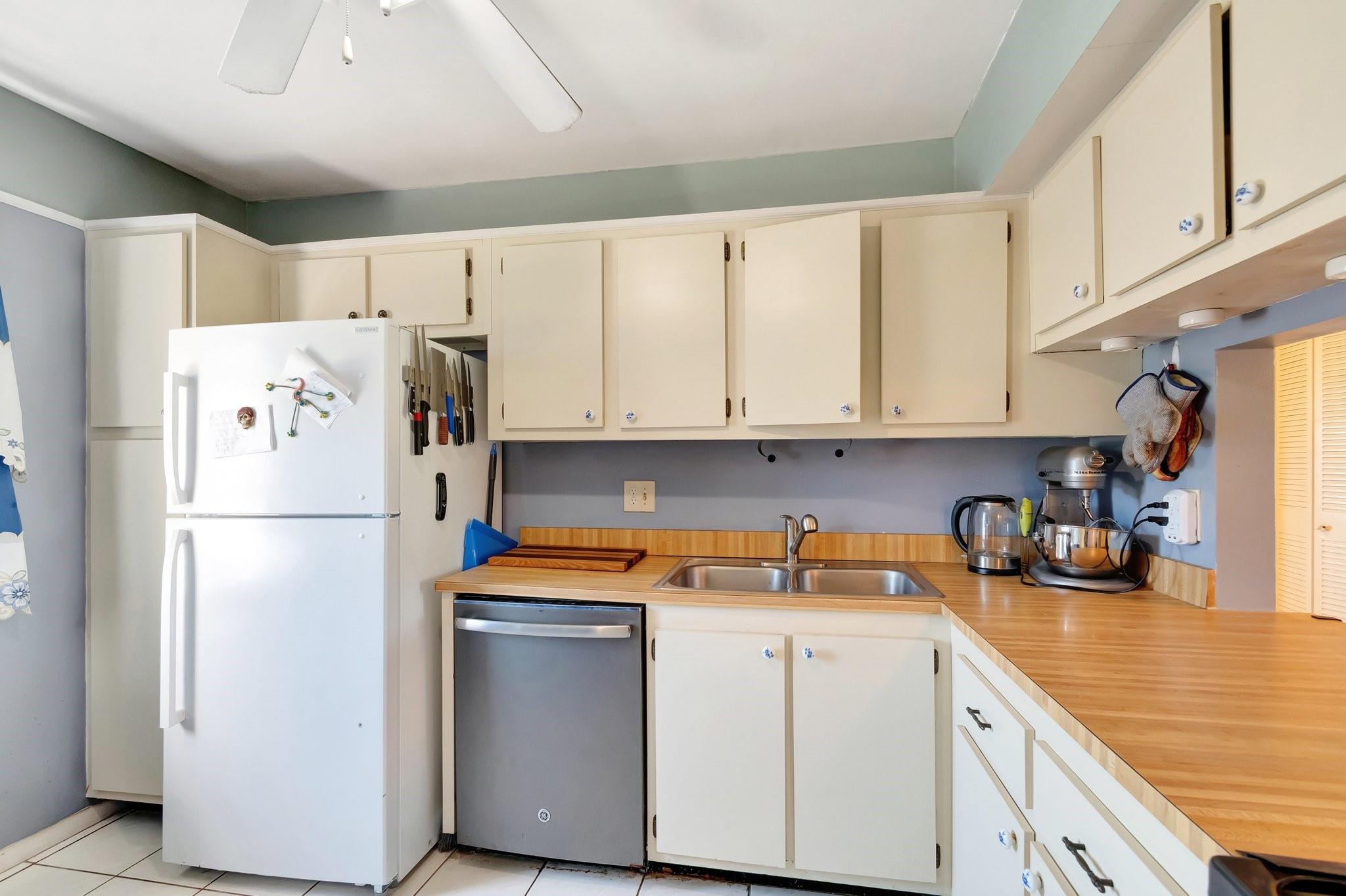 Homes for sale in West Palm Beach, FL | 100 Lake Meryl Dr #201, West Palm Beach, FL 33411 | MLS# F10493948