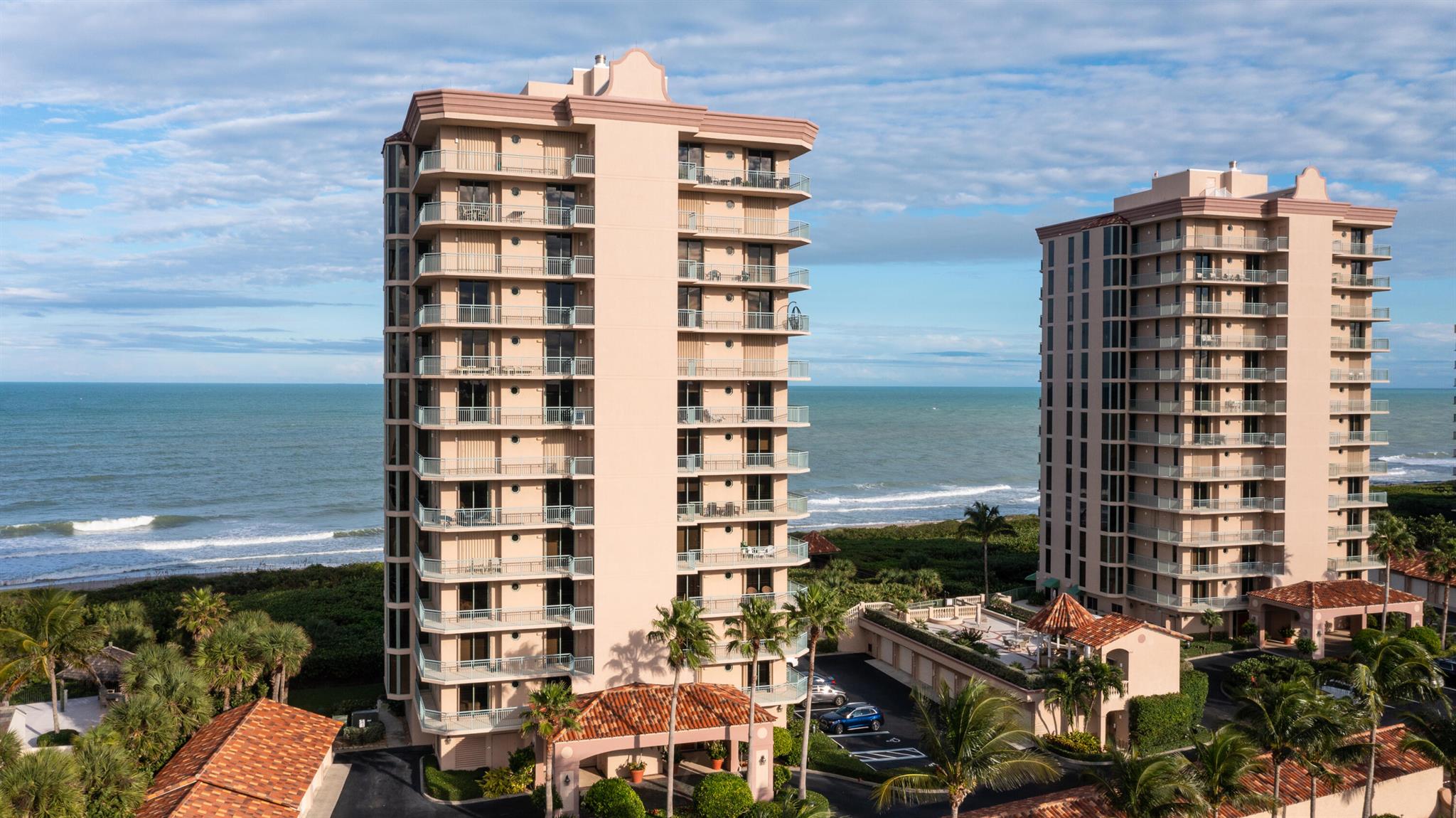 Altamira At N Hutchinson