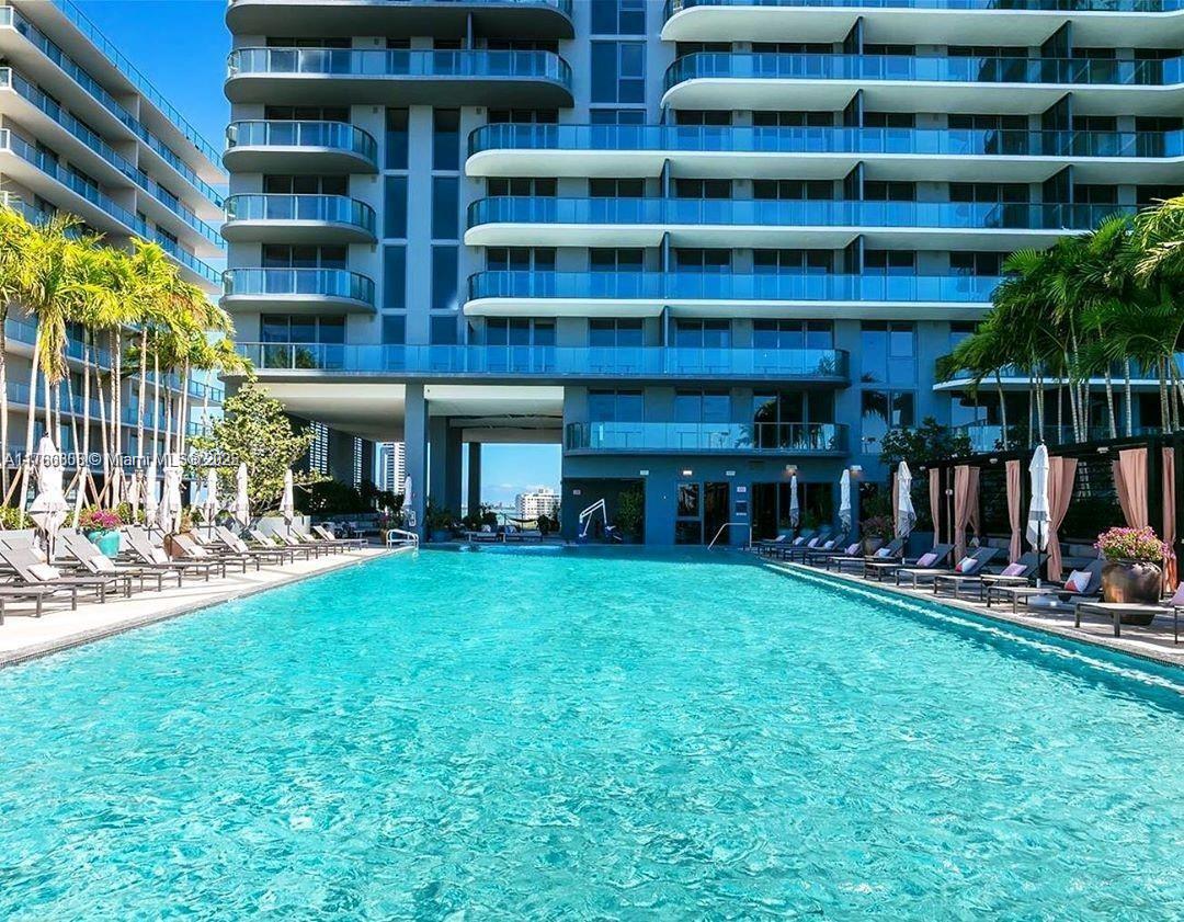 Condo for Sale in Miami, FL