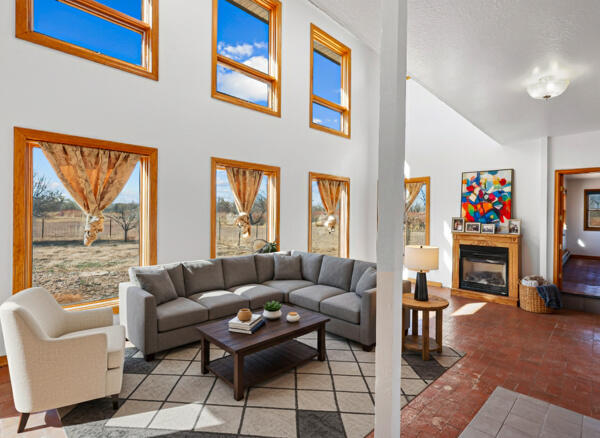 Homes for sale in Los Lunas, NM | 66 Manzano Dr, Los Lunas, NM 87031 | MLS# 1080549