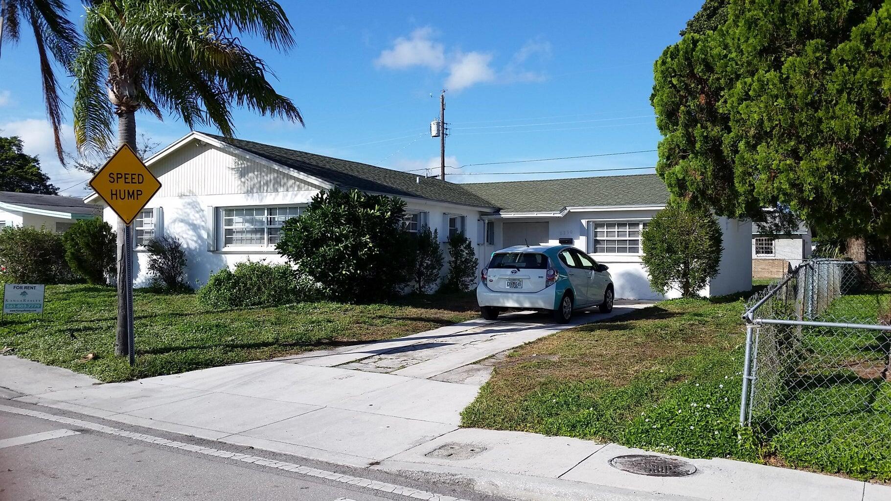 Homes for sale in Riviera Beach, FL | 1230 W 23rd Street, Riviera Beach, FL 33404 | MLS# R11074634