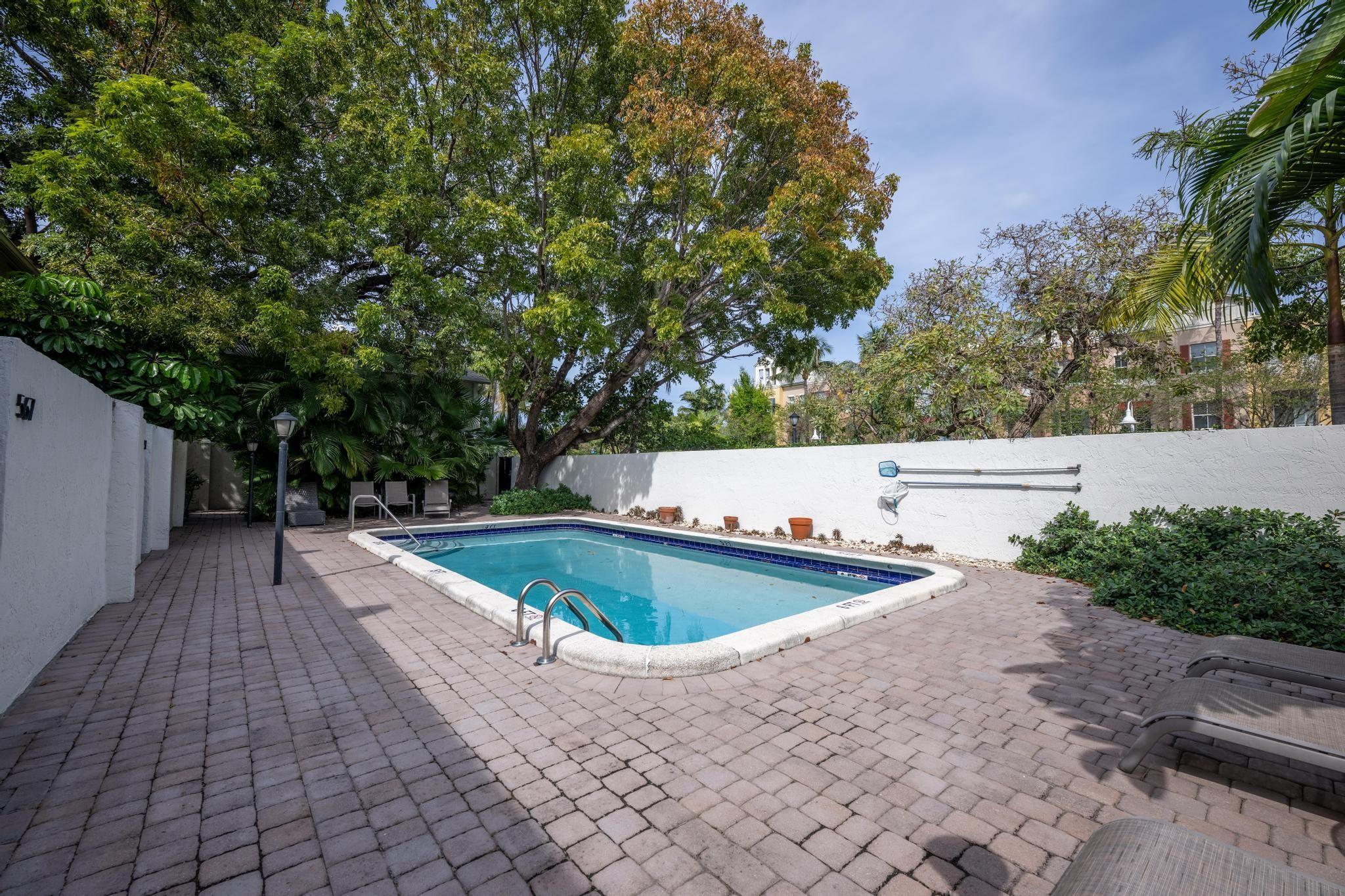 Homes for sale in Fort Lauderdale, FL | 547 Ne 7th Ave #3A, Fort Lauderdale, FL 33301 | MLS# F10493858