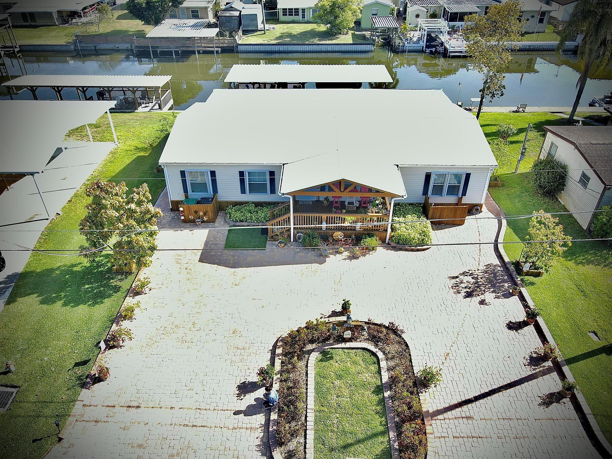 Homes for sale in Okeechobee, FL | 2004 Se 30th Street, Okeechobee, FL 34974 | MLS# R11074759