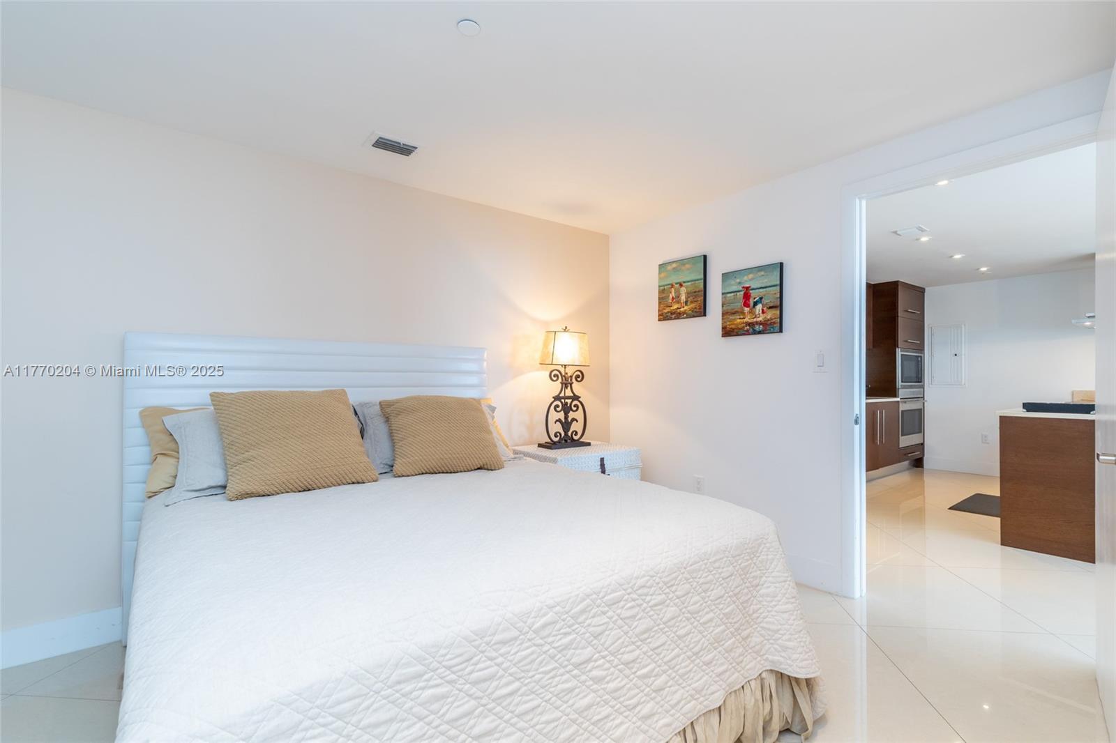 495 Brickell Ave #1005, Miami FL 33131