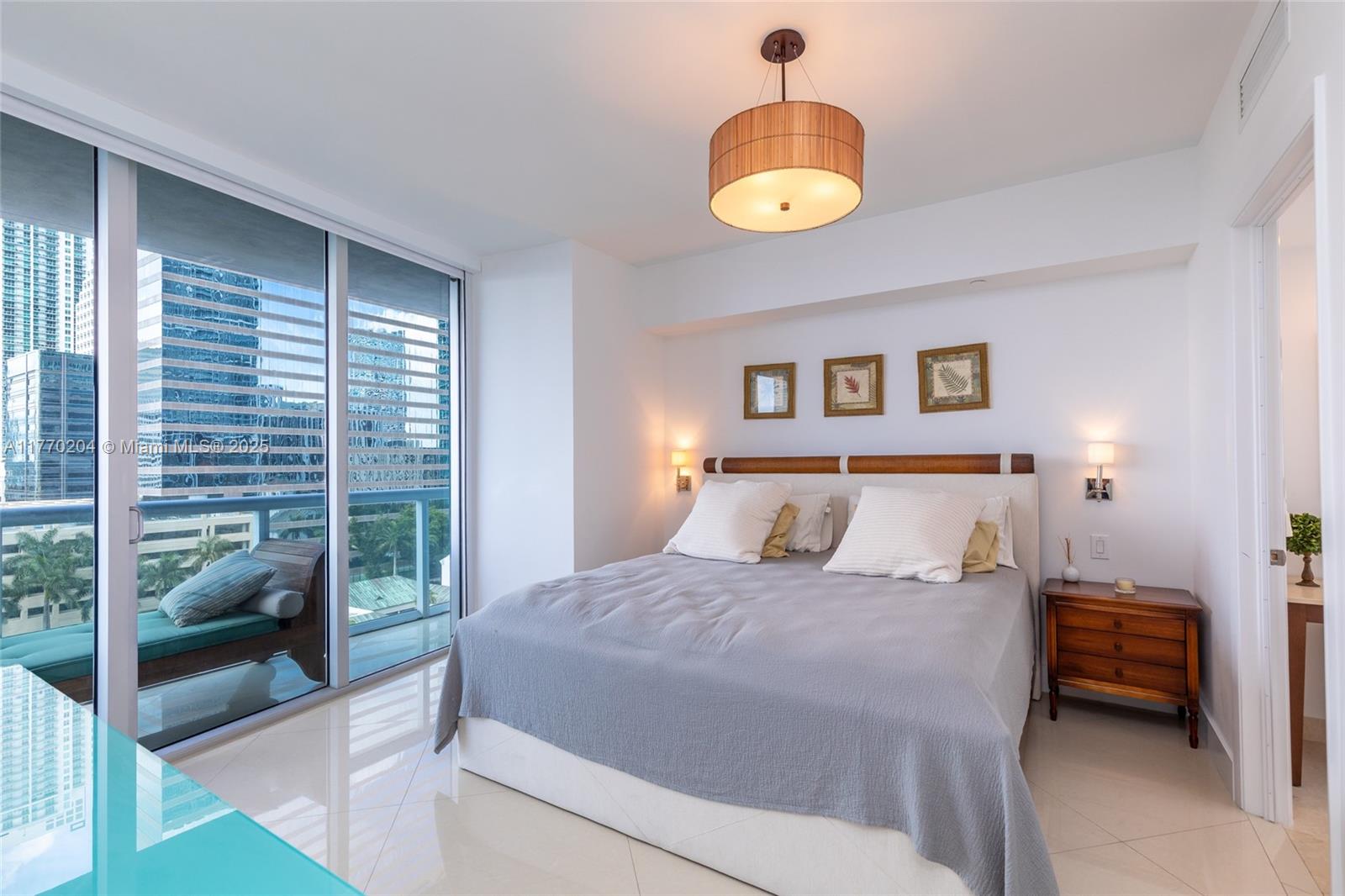 495 Brickell Ave #1005, Miami FL 33131