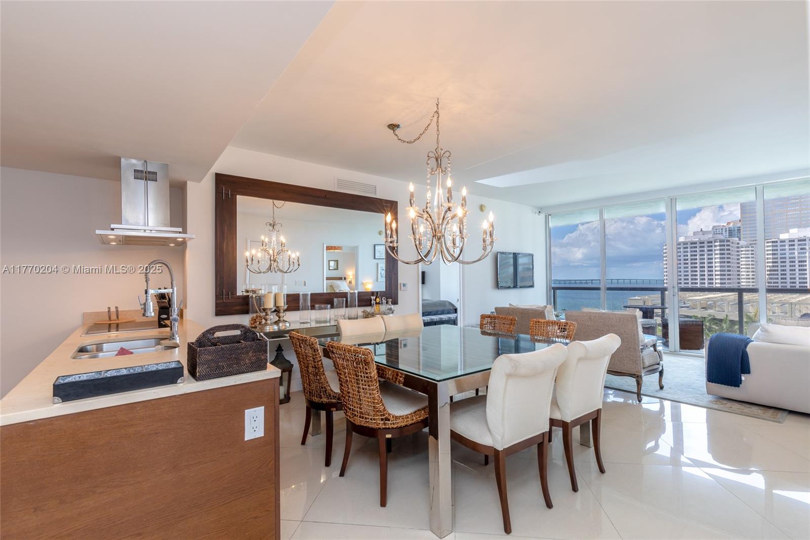 495 Brickell Ave #1005, Miami FL 33131