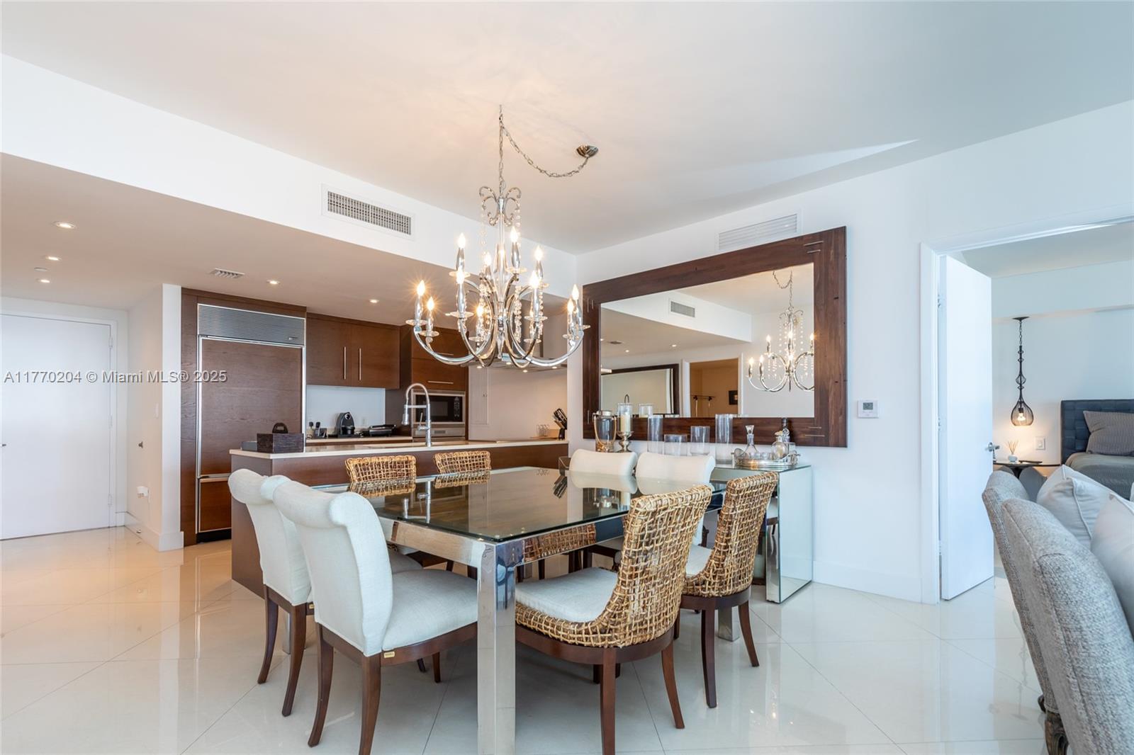 495 Brickell Ave #1005, Miami FL 33131