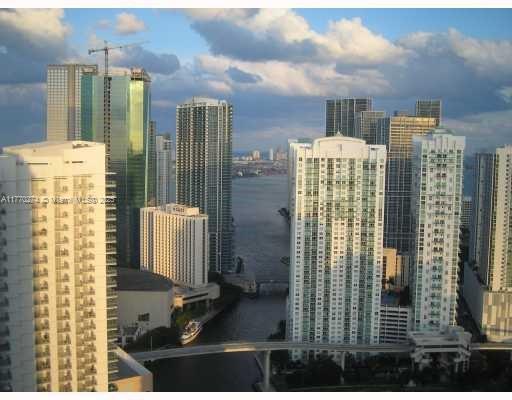 Condo for Sale in Miami, FL