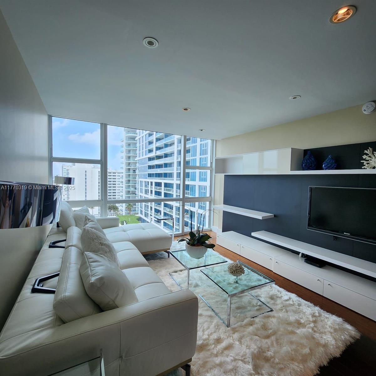 6801 Collins Ave #1214(door1203), Miami Beach FL 33141