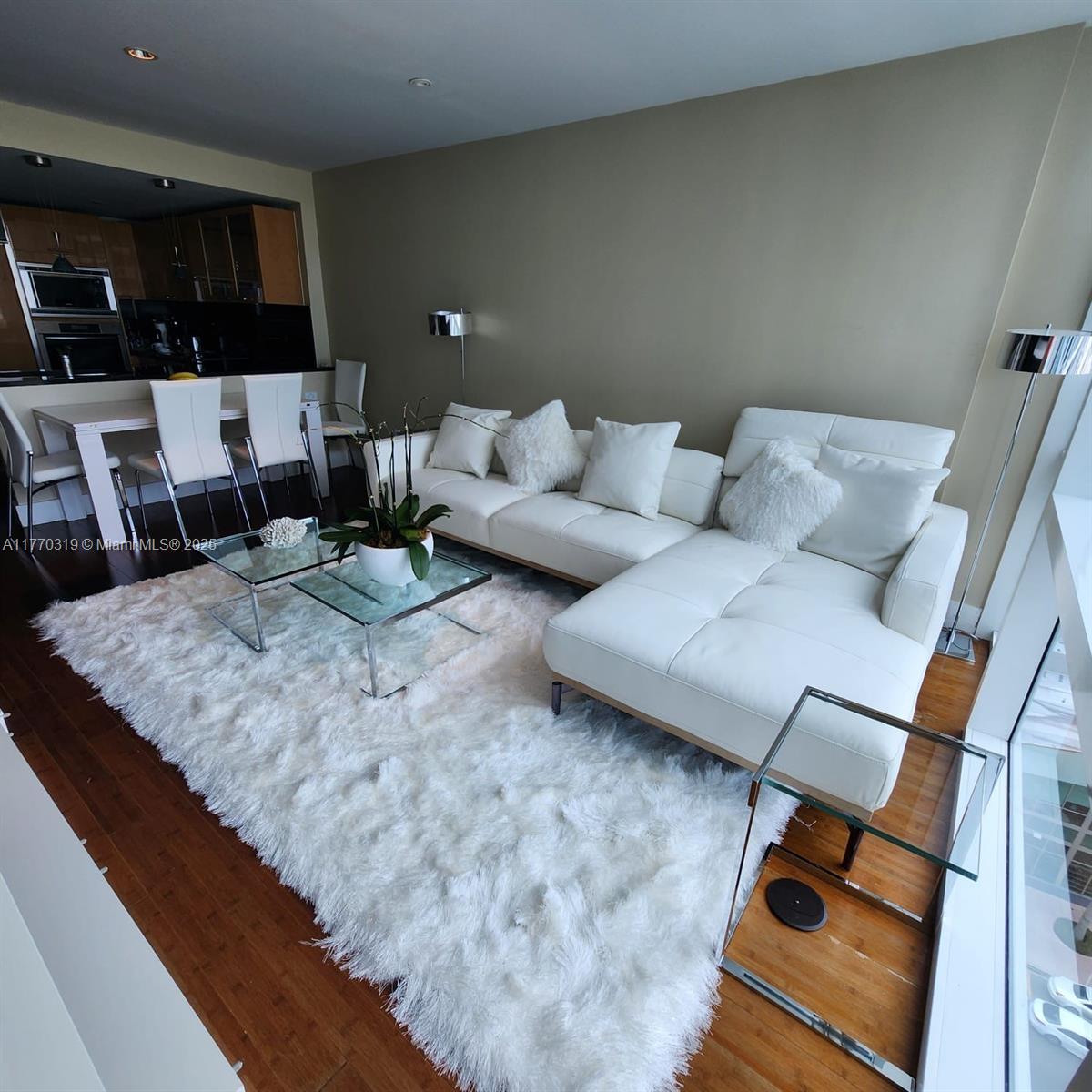 6801 Collins Ave #1214(door1203), Miami Beach FL 33141
