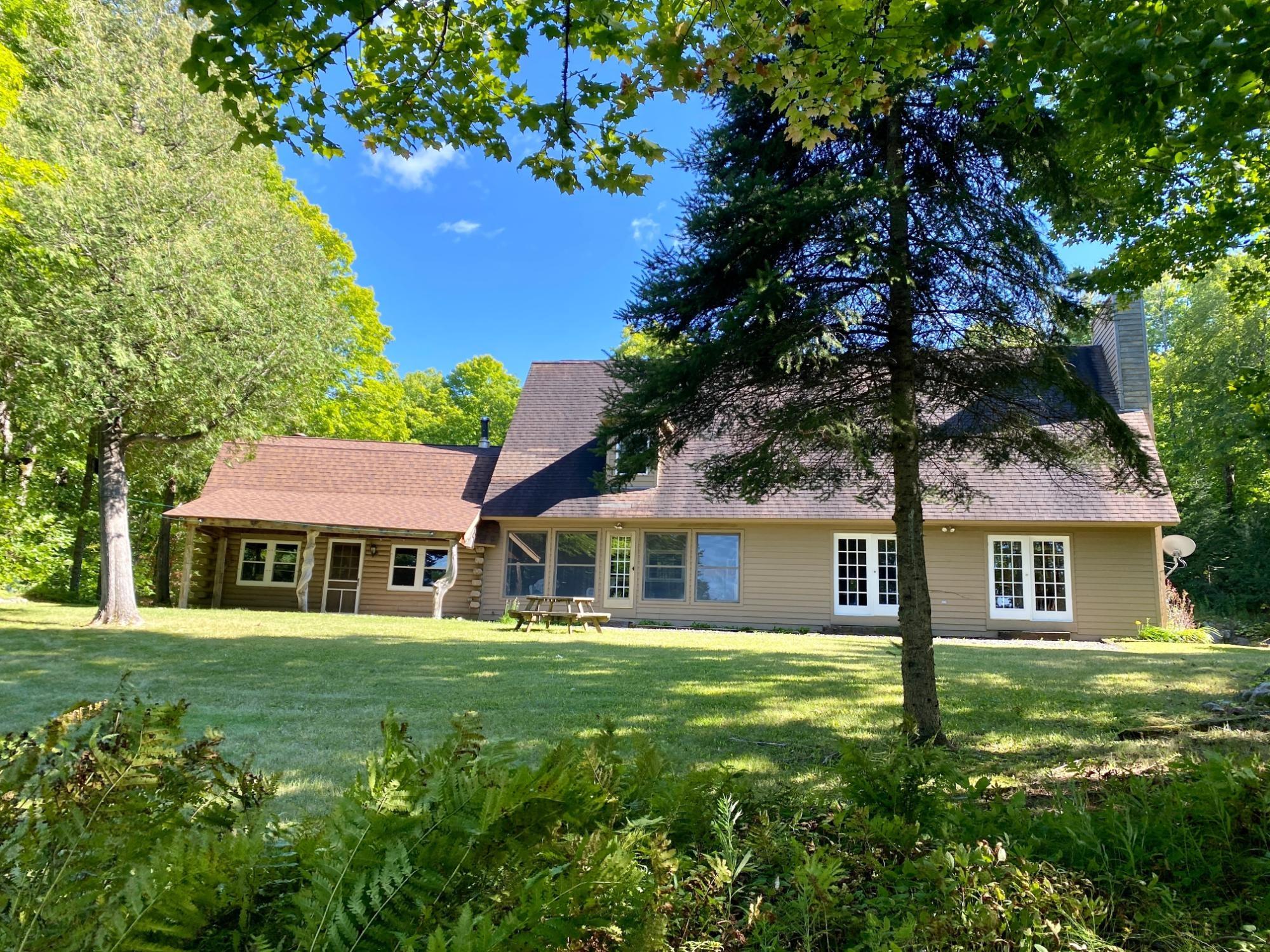 Pardee Lake Property 8881 Pardee Lake Ln E Photo 2