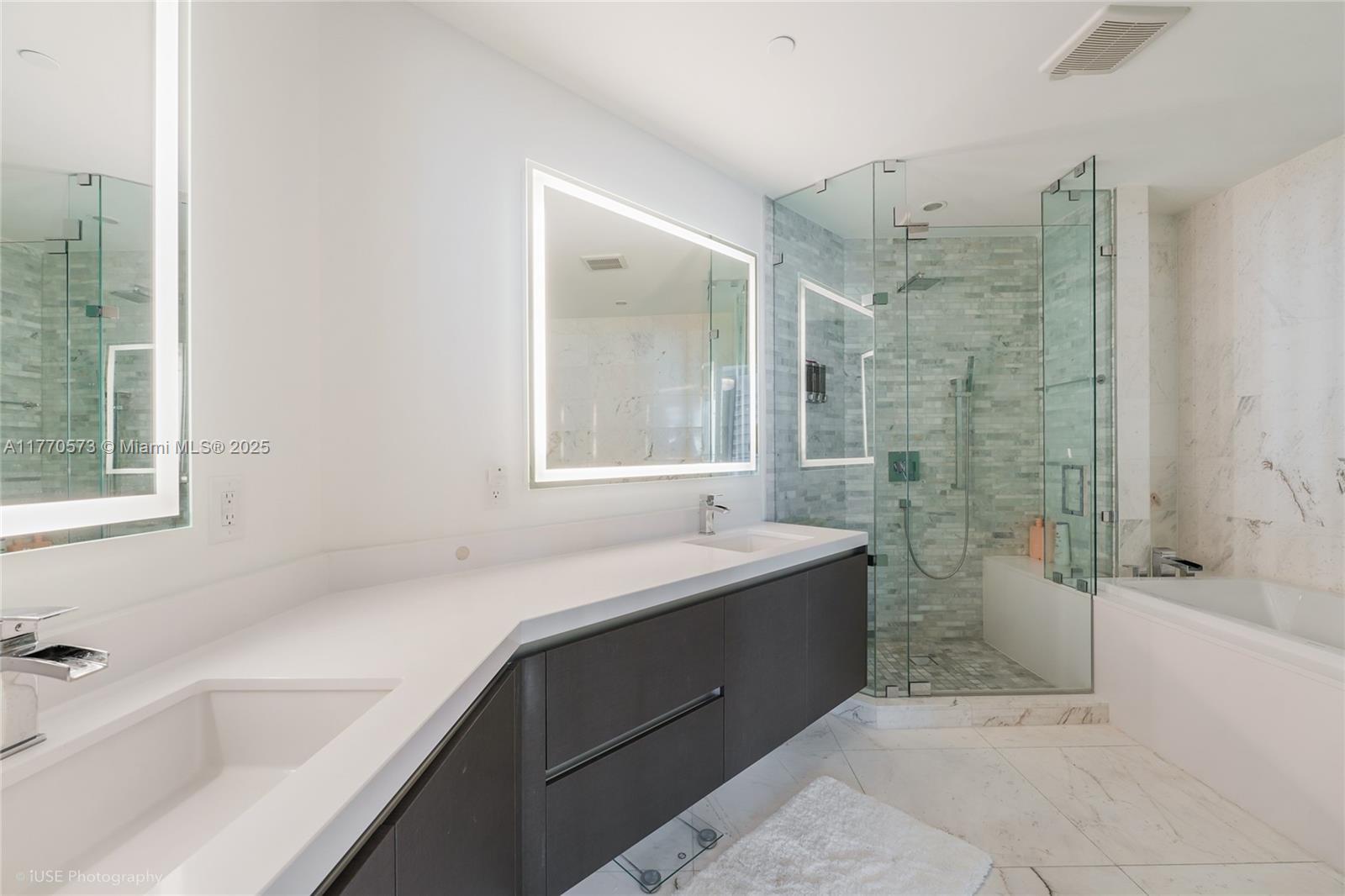 851 NE 1st Ave #3805, Miami FL 33132